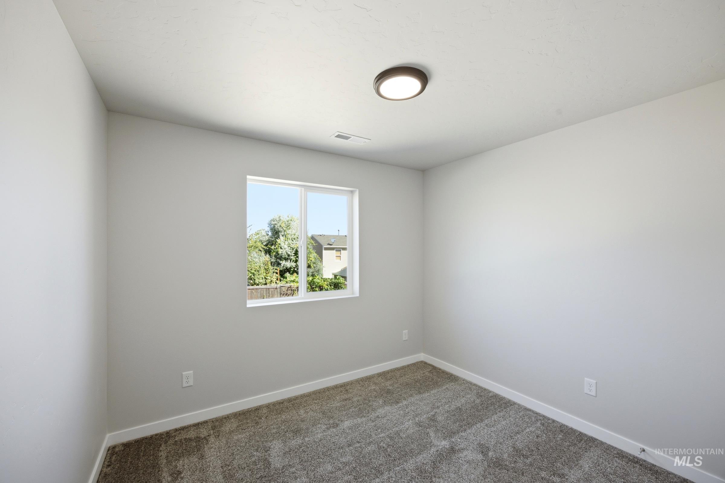 2239 N 8th E St, Mountain Home, Idaho 83647, 5 Bedrooms, 3 Bathrooms, Residential For Sale, Price $464,990,MLS 99002114