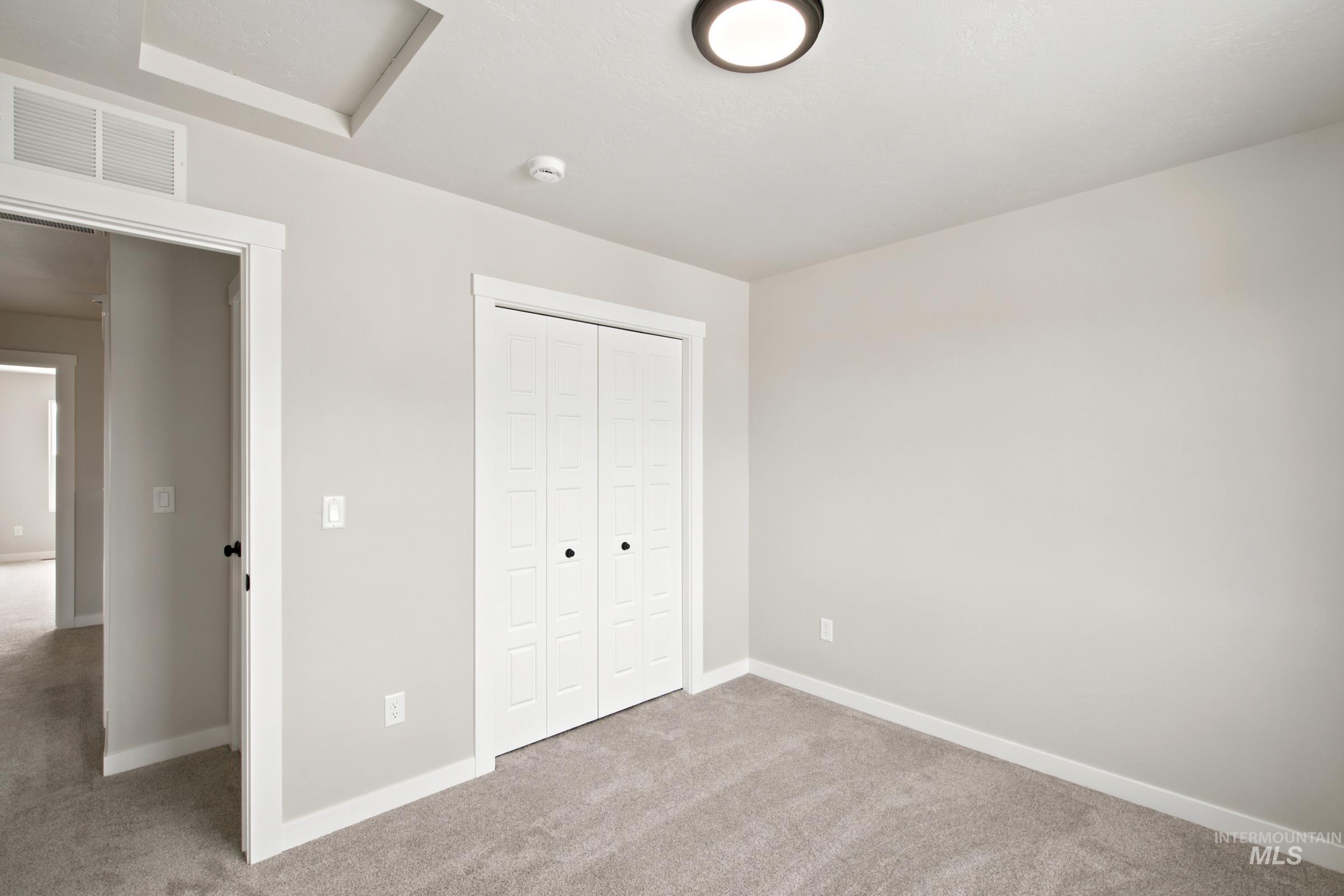 6991 S Spindlebush Ave, Boise, Idaho 83709, 3 Bedrooms, 2.5 Bathrooms, Residential For Sale, Price $427,995,MLS 99002117