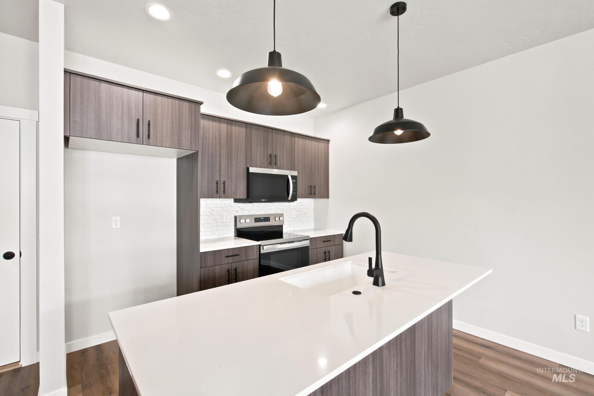 6991 S Spindlebush Ave, Boise, Idaho 83709, 3 Bedrooms, 2.5 Bathrooms, Residential For Sale, Price $427,995,MLS 99002117