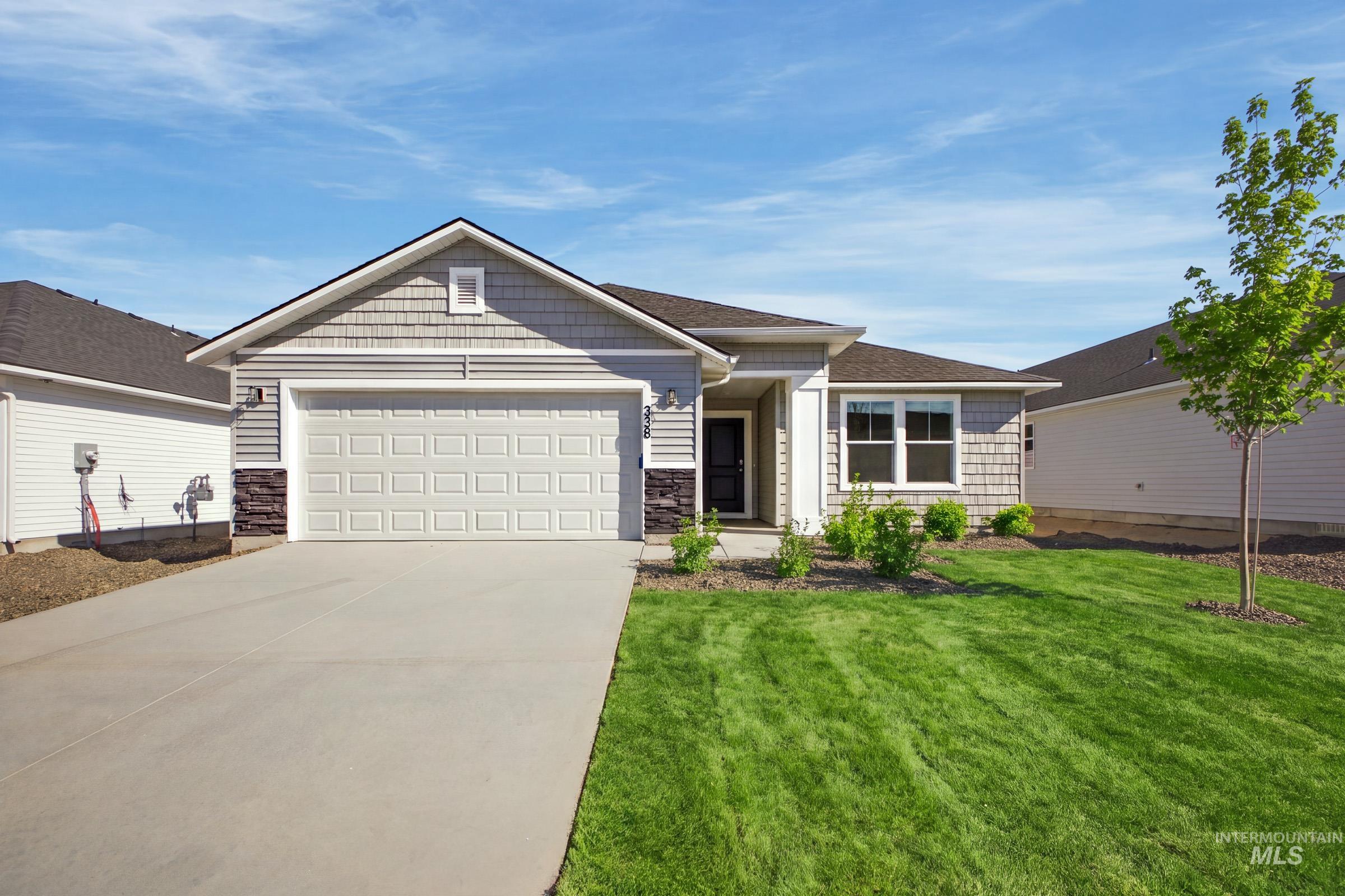 338 N Tideberry Ave, Kuna, Idaho 83634, 3 Bedrooms, 2 Bathrooms, Residential For Sale, Price $430,995,MLS 99002133