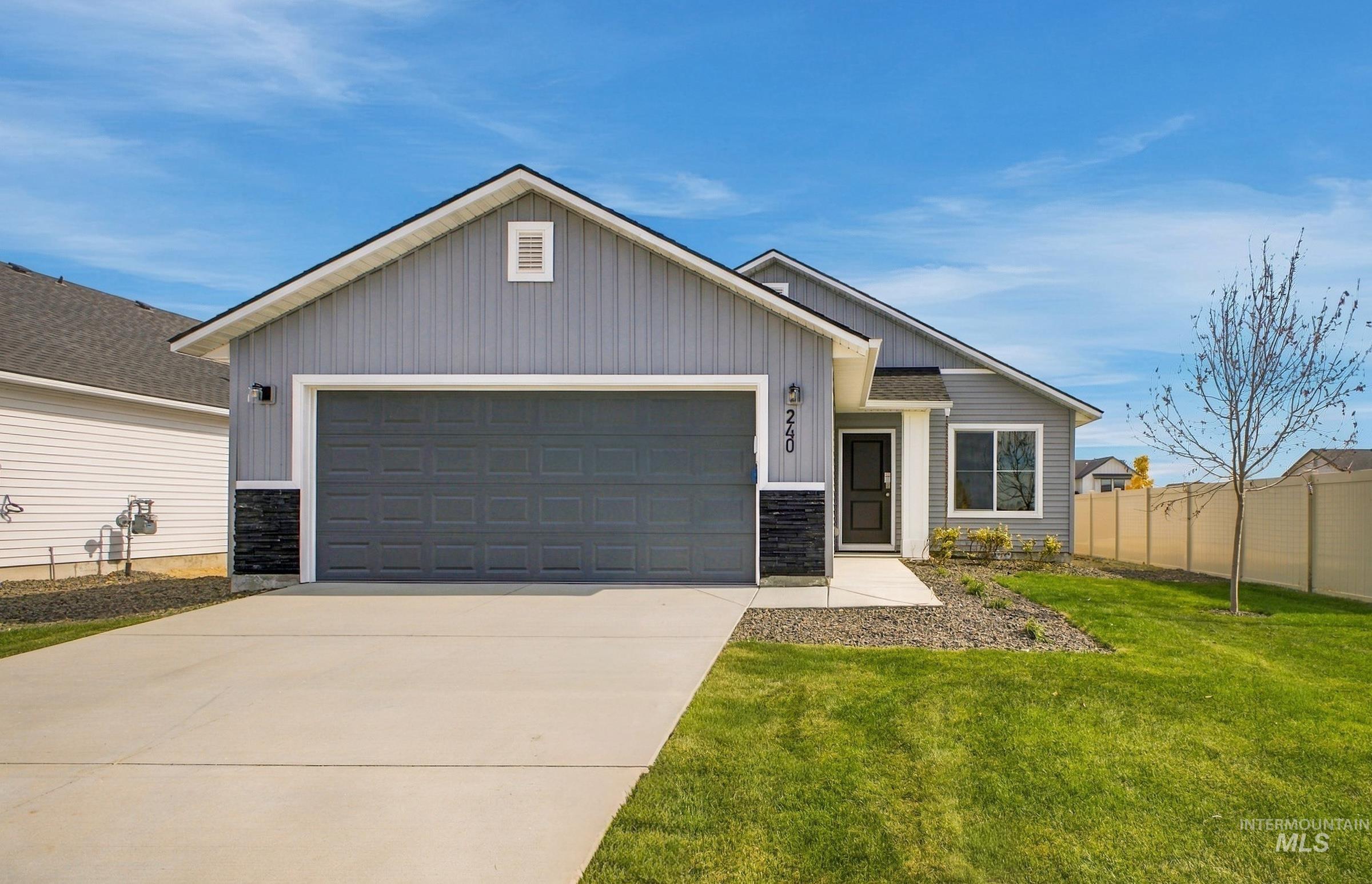 240 N Tideberry Ave, Kuna, Idaho 83634, 3 Bedrooms, 2 Bathrooms, Residential For Sale, Price $390,990,MLS 99002138