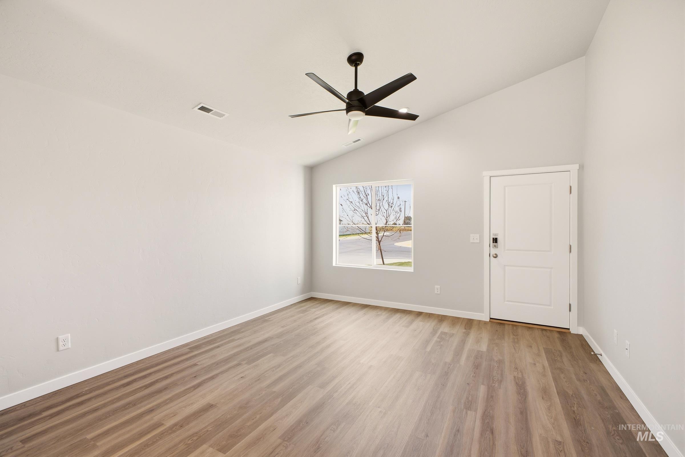 240 N Tideberry Ave, Kuna, Idaho 83634, 3 Bedrooms, 2 Bathrooms, Residential For Sale, Price $390,990,MLS 99002138