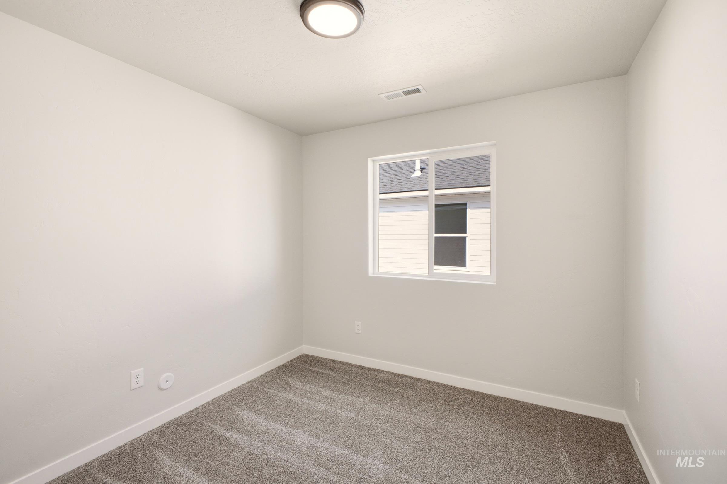240 N Tideberry Ave, Kuna, Idaho 83634, 3 Bedrooms, 2 Bathrooms, Residential For Sale, Price $390,990,MLS 99002138