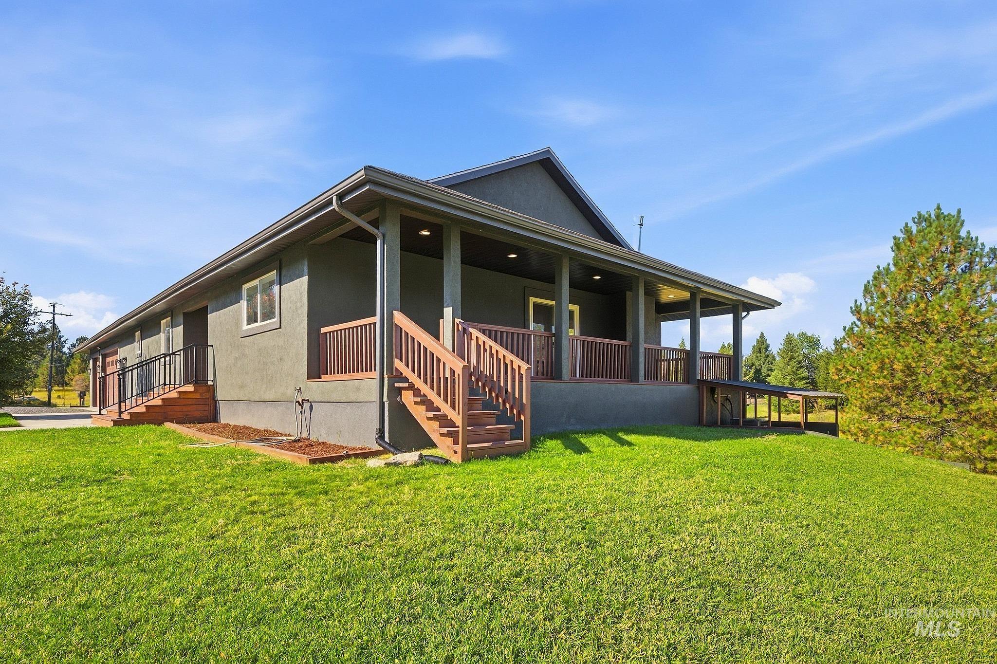 7 Willow Way, Cascade, Idaho 83611, 6 Bedrooms, 3.5 Bathrooms, Residential For Sale, Price $999,000,MLS 99002145