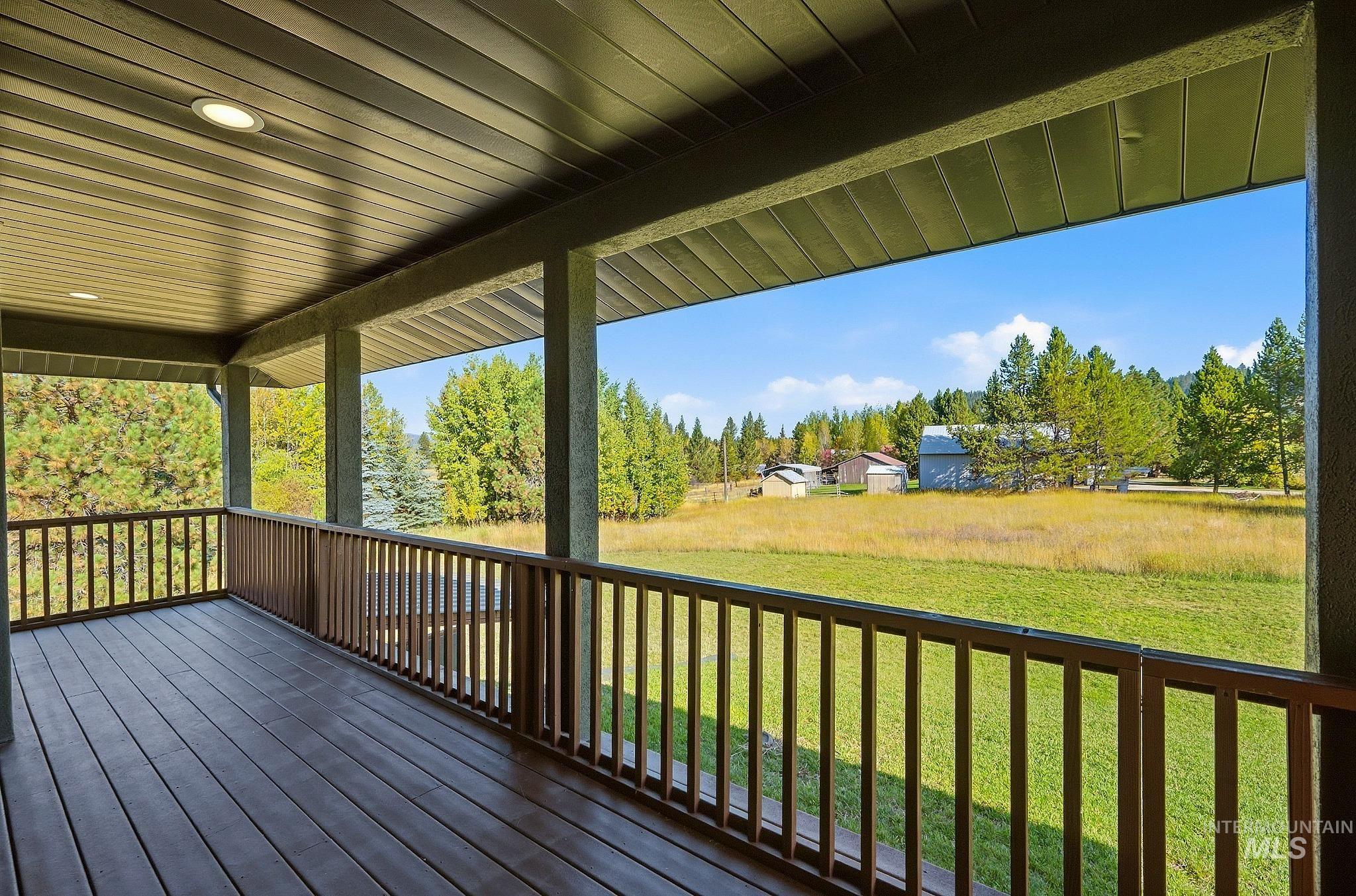 7 Willow Way, Cascade, Idaho 83611, 6 Bedrooms, 3.5 Bathrooms, Residential For Sale, Price $999,000,MLS 99002145