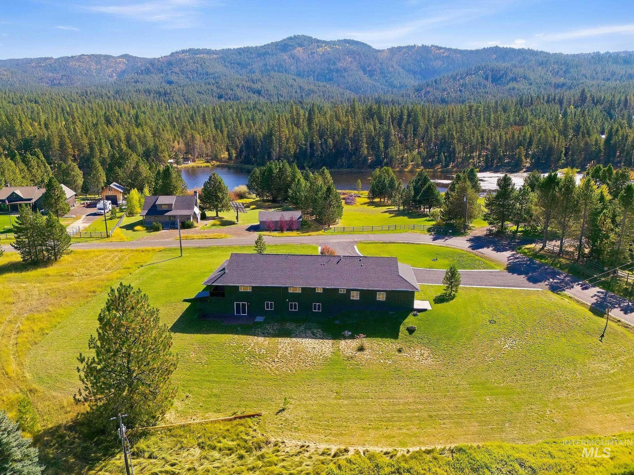 7 Willow Way, Cascade, Idaho 83611, 6 Bedrooms, 3.5 Bathrooms, Residential For Sale, Price $999,000,MLS 99002145