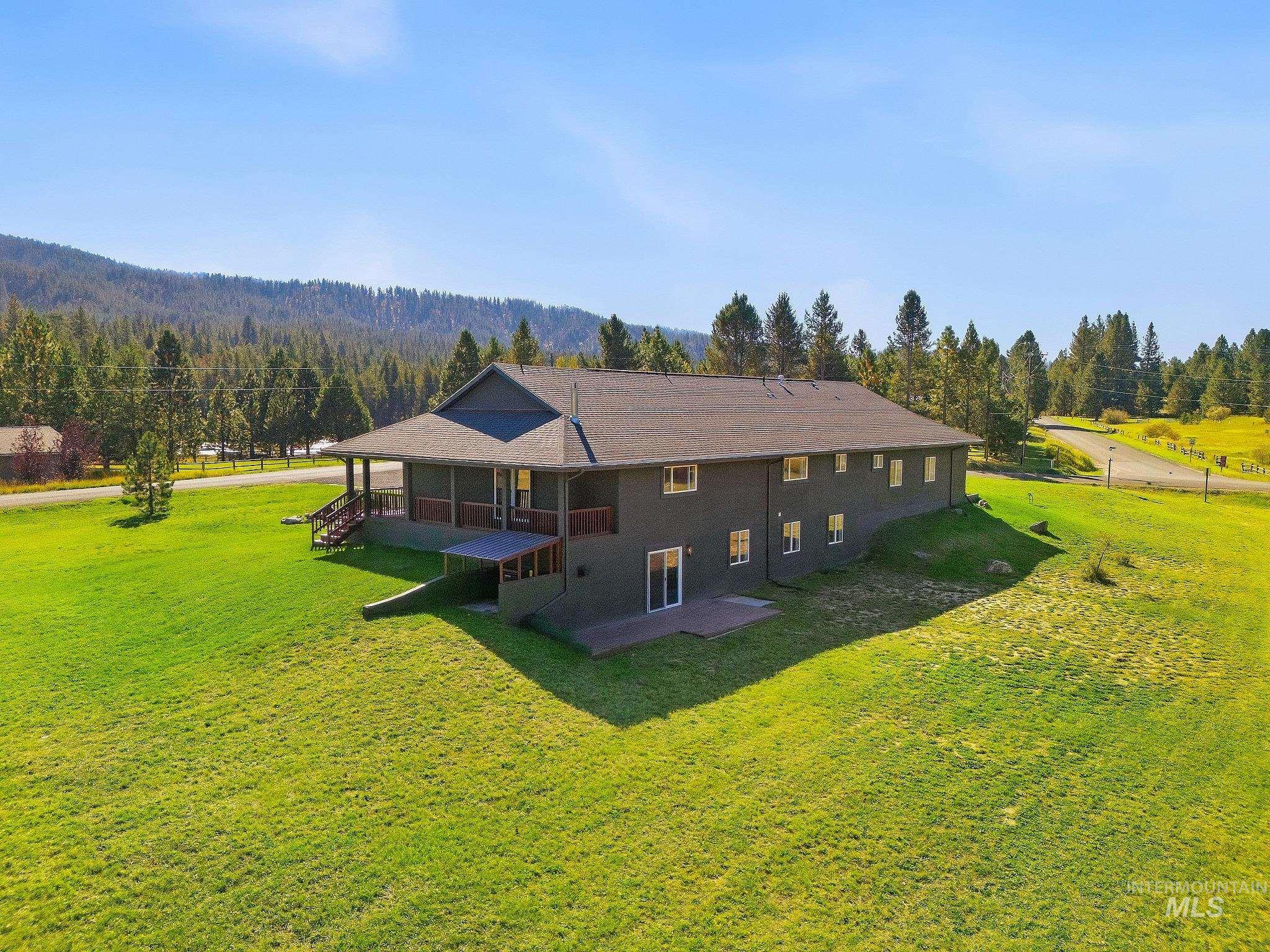 7 Willow Way, Cascade, Idaho 83611, 6 Bedrooms, 3.5 Bathrooms, Residential For Sale, Price $999,000,MLS 99002145