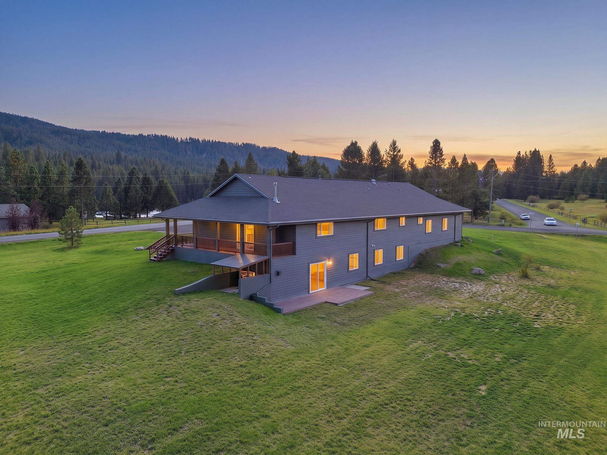 7 Willow Way, Cascade, Idaho 83611, 6 Bedrooms, 3.5 Bathrooms, Residential For Sale, Price $999,000,MLS 99002145