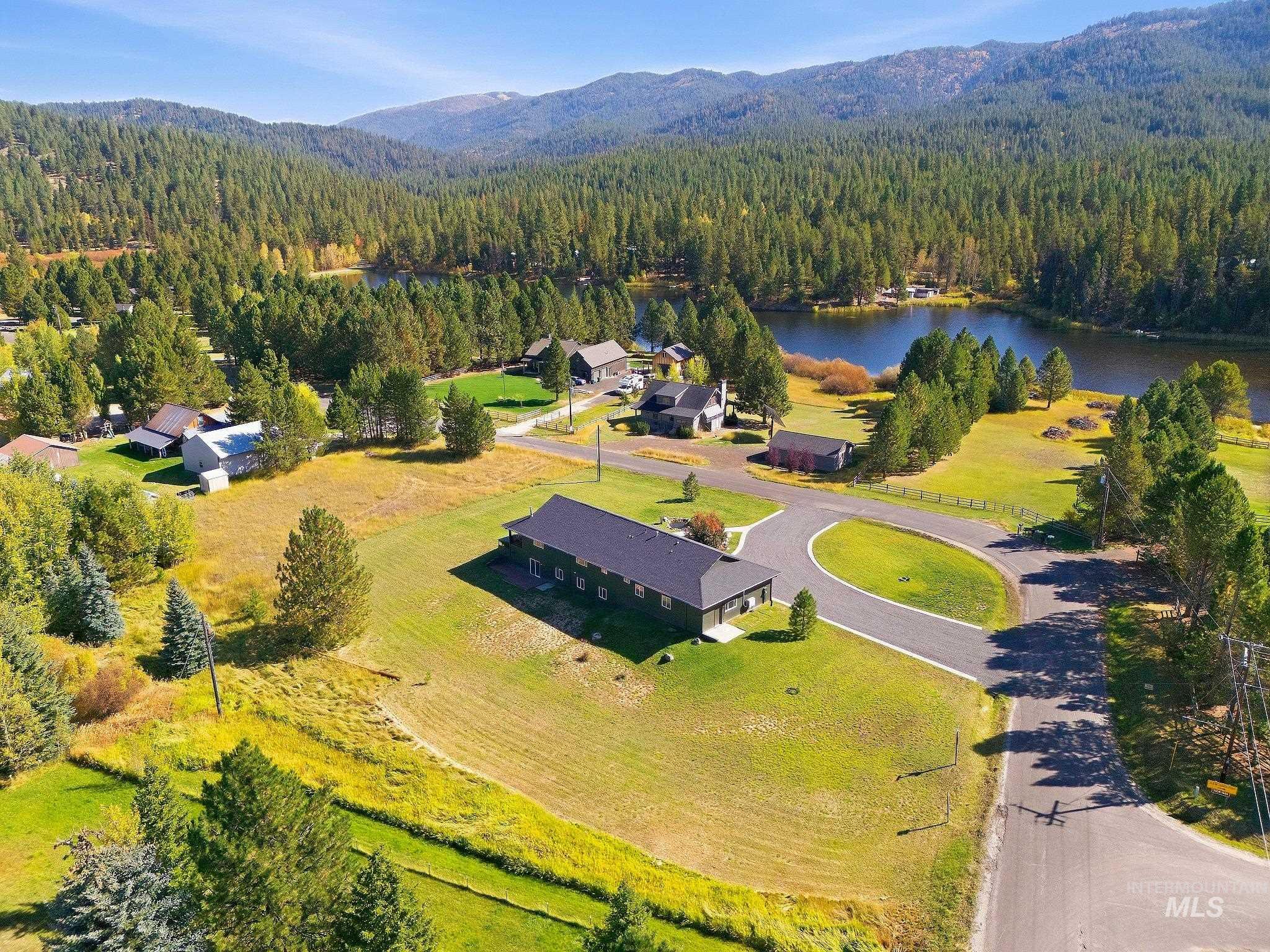 7 Willow Way, Cascade, Idaho 83611, 6 Bedrooms, 3.5 Bathrooms, Residential For Sale, Price $999,000,MLS 99002145