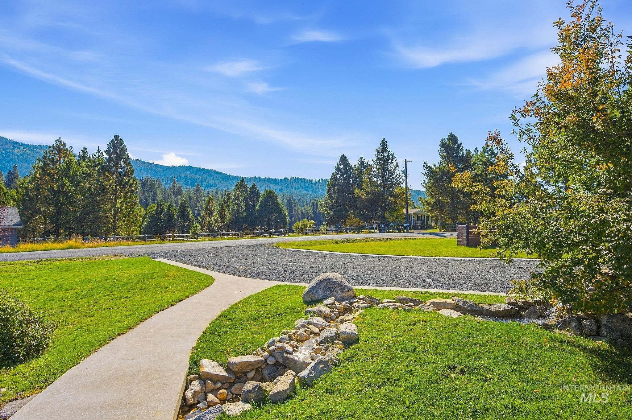 7 Willow Way, Cascade, Idaho 83611, 6 Bedrooms, 3.5 Bathrooms, Residential For Sale, Price $999,000,MLS 99002145
