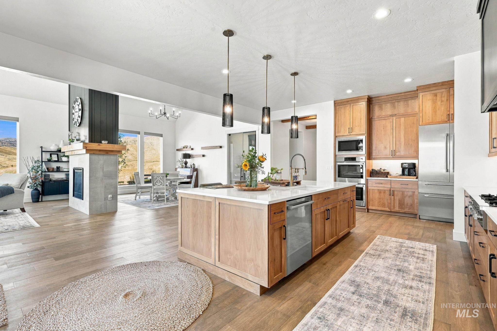 14567 N Whitefish Way, Boise, Idaho 83714, 3 Bedrooms, 2.5 Bathrooms, Residential For Sale, Price $1,449,900,MLS 99002157