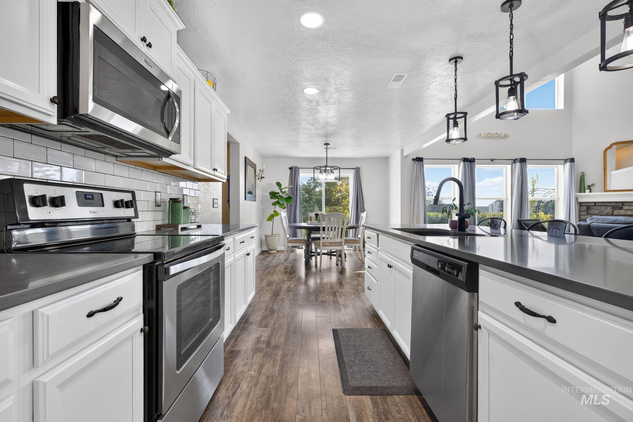 15304 Hanks Way, Caldwell, Idaho 83607, 4 Bedrooms, 3 Bathrooms, Residential For Sale, Price $525,000,MLS 99002162