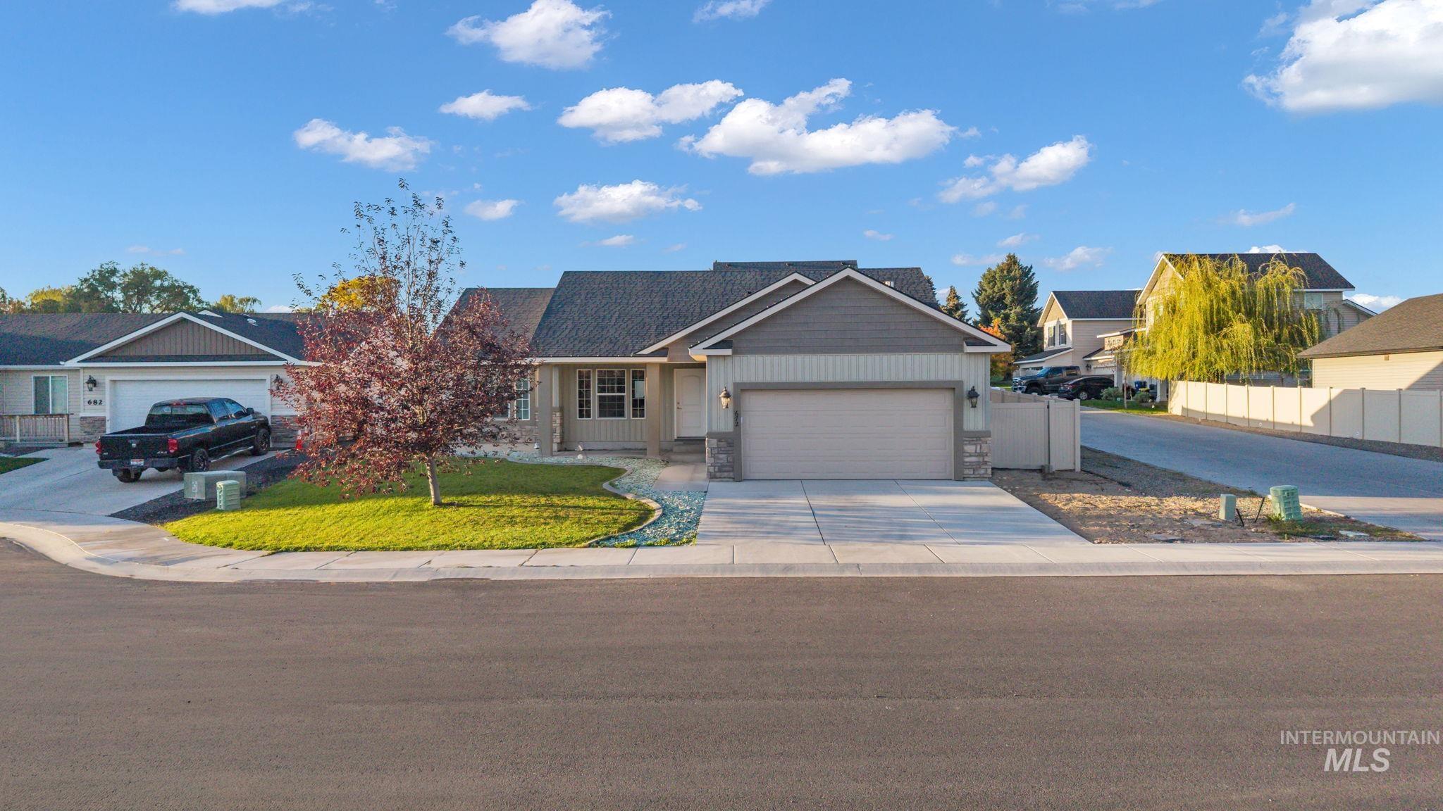 672 Heidi Ave, Twin Falls, Idaho 83301, 4 Bedrooms, 2 Bathrooms, Residential For Sale, Price $420,000,MLS 99002166