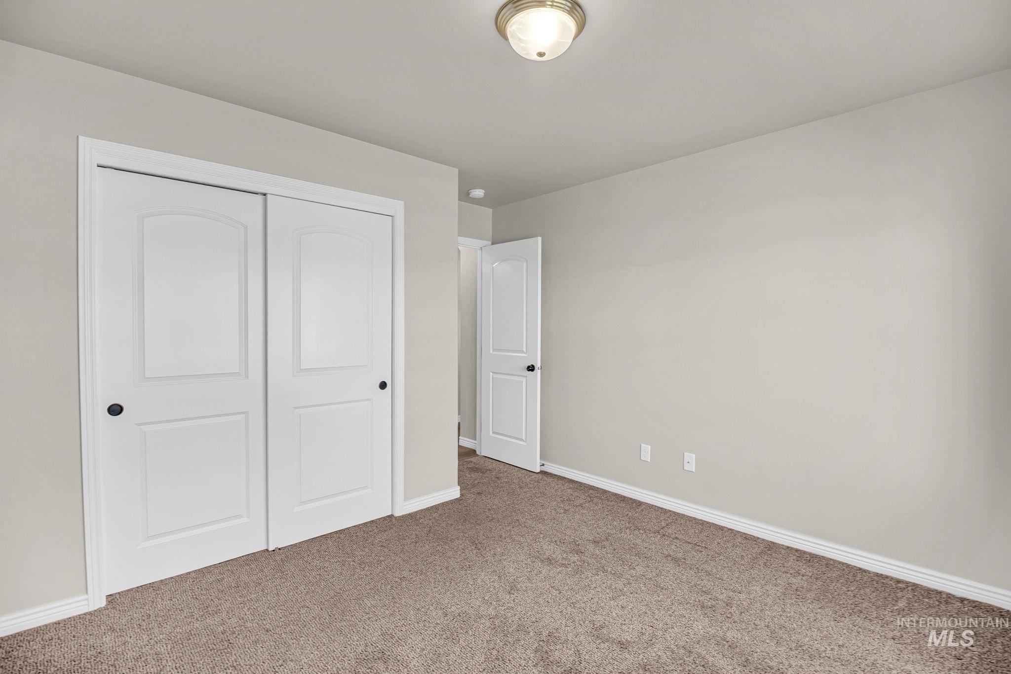 672 Heidi Ave, Twin Falls, Idaho 83301, 4 Bedrooms, 2 Bathrooms, Residential For Sale, Price $420,000,MLS 99002166
