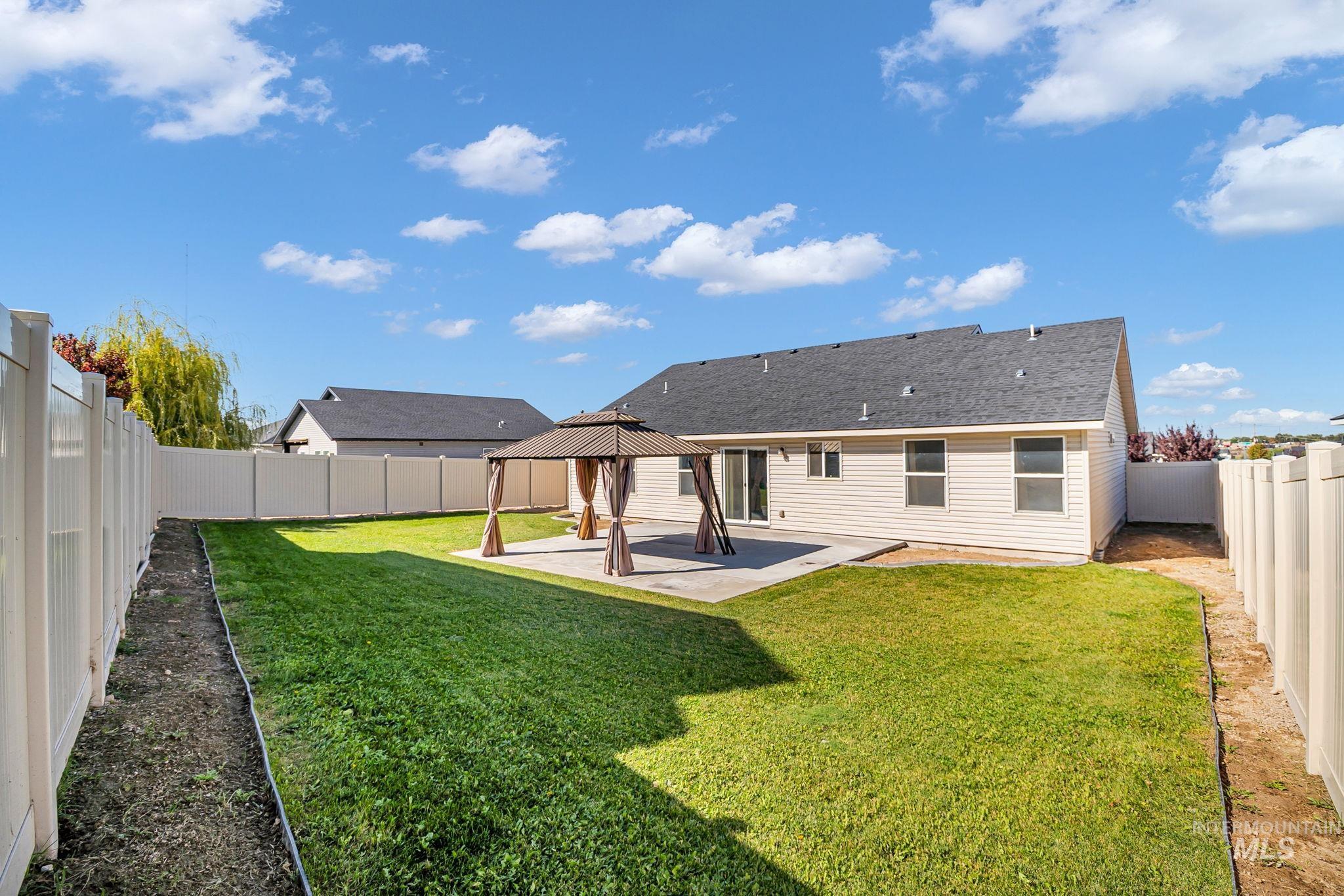 672 Heidi Ave, Twin Falls, Idaho 83301, 4 Bedrooms, 2 Bathrooms, Residential For Sale, Price $420,000,MLS 99002166