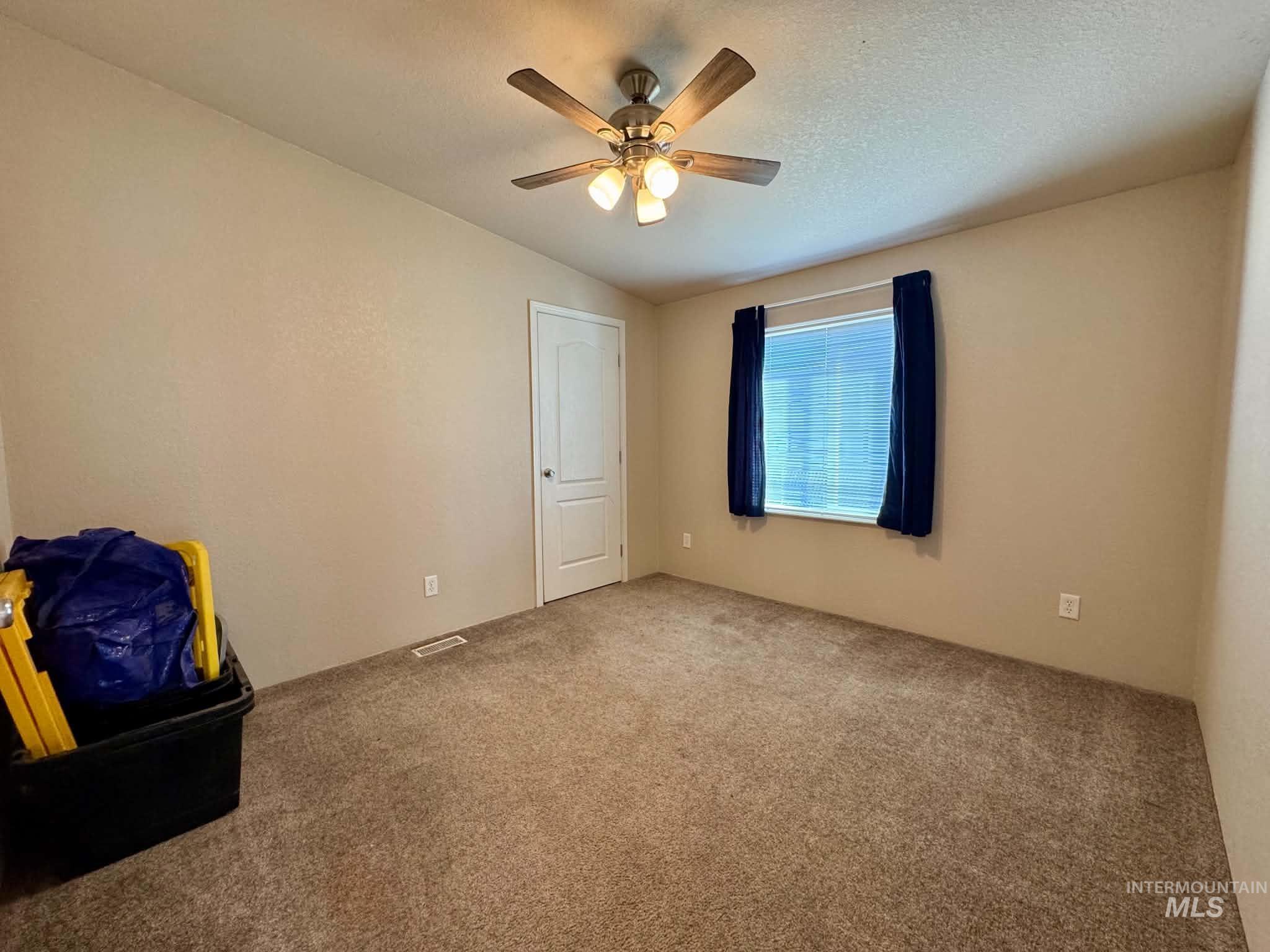 2207 Grelle Ave, Lewiston, Idaho 83501, 3 Bedrooms, 2 Bathrooms, Residential For Sale, Price $415,000,MLS 99002170