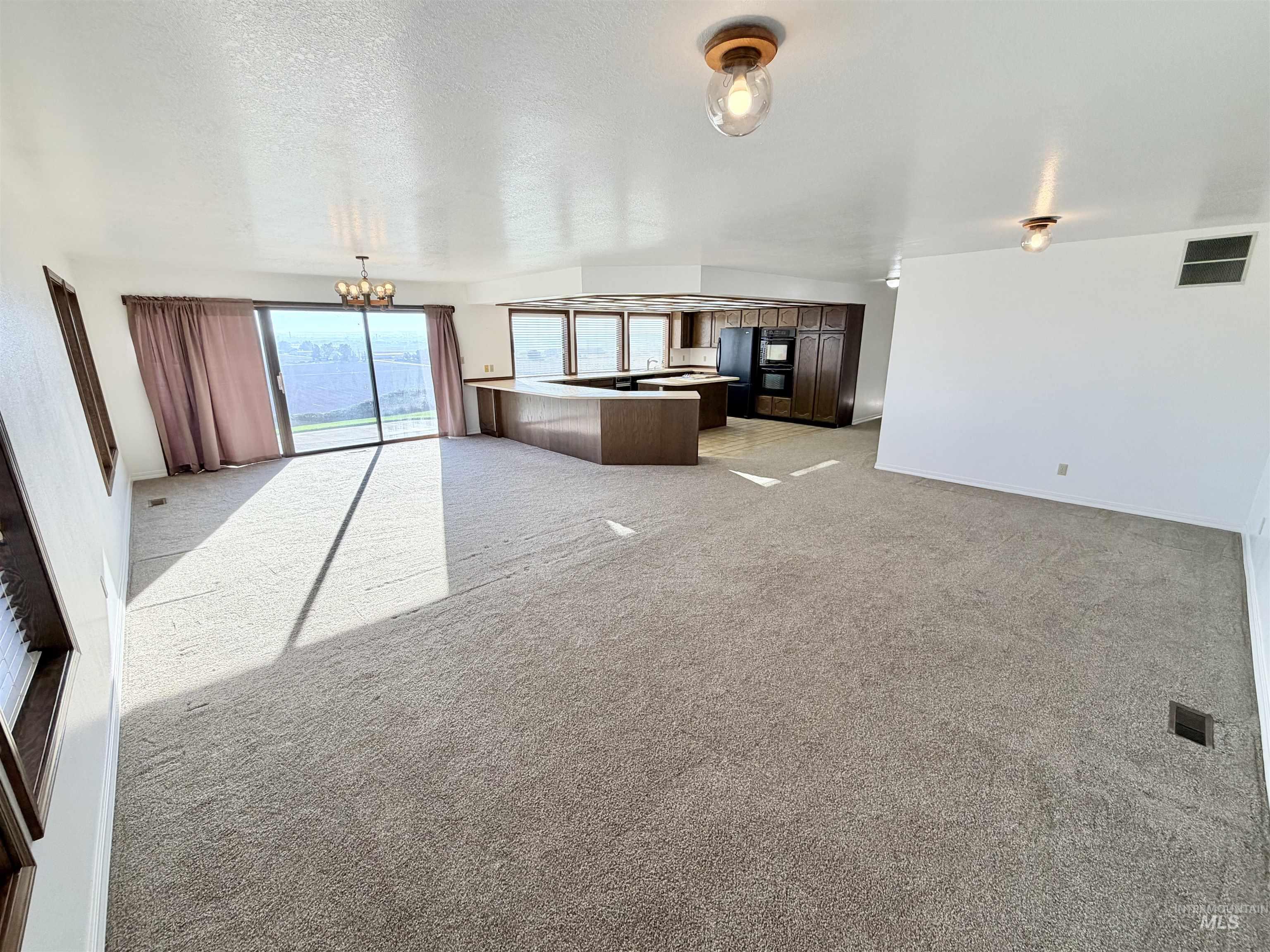 3125 Shay Way, Nyssa, Oregon 97913, 3 Bedrooms, 2 Bathrooms, Residential For Sale, Price $485,000,MLS 99002172