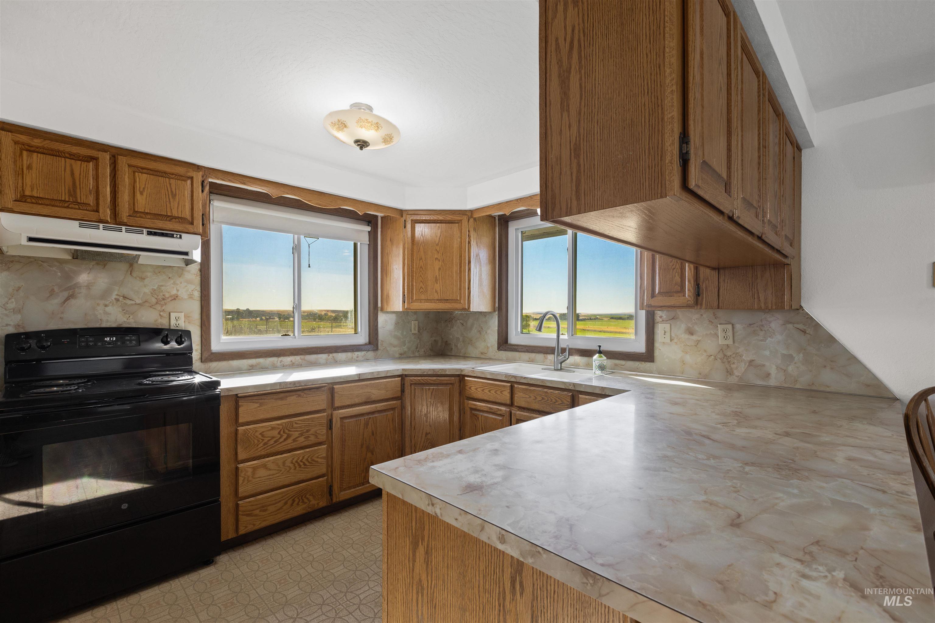 748 Southside Blvd S, Melba, Idaho 83641, 4 Bedrooms, 2 Bathrooms, Residential For Sale, Price $1,149,900,MLS 99002180