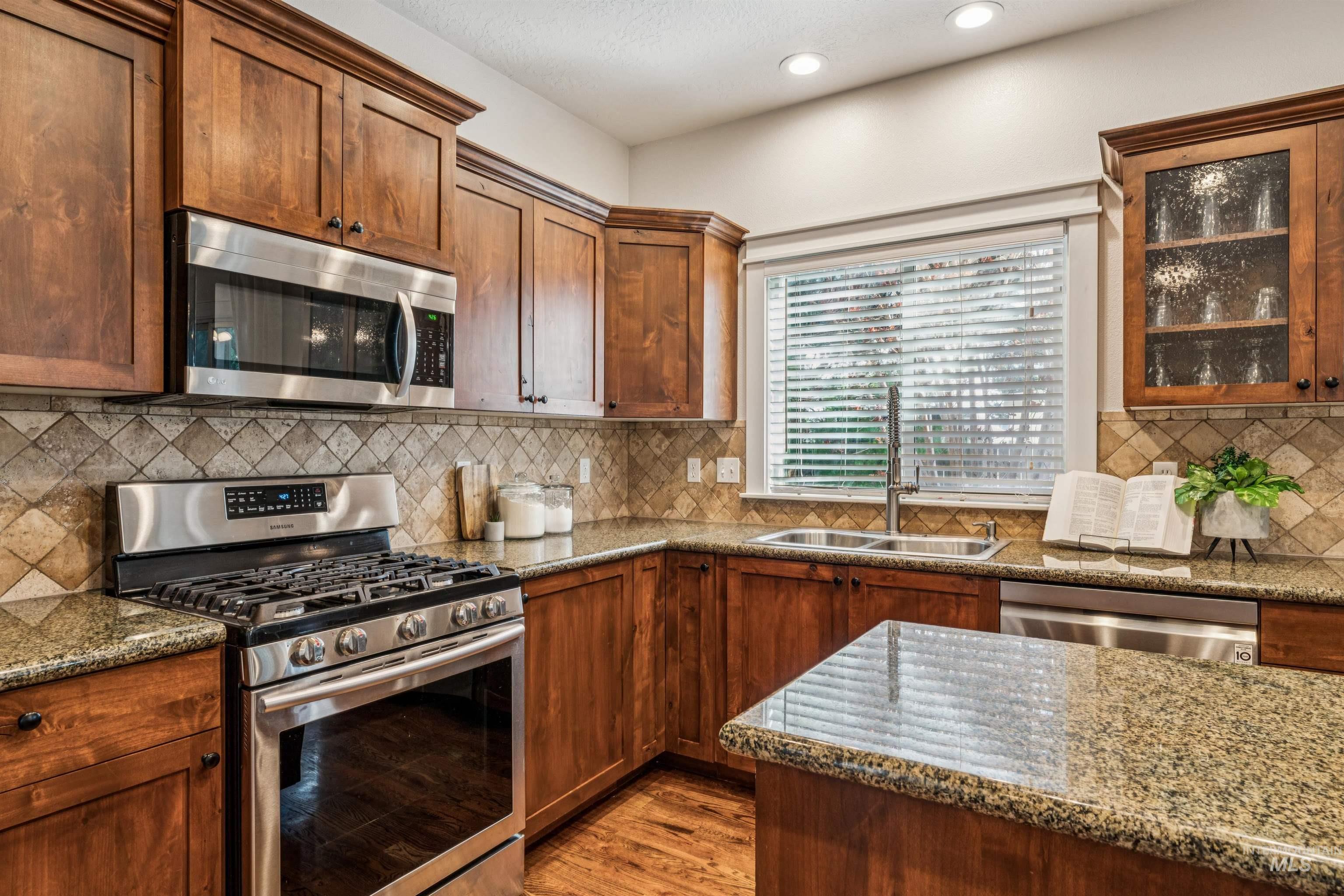 2917 E Shadowband St, Eagle, Idaho 83616, 3 Bedrooms, 2.5 Bathrooms, Residential For Sale, Price $649,000,MLS 99002182