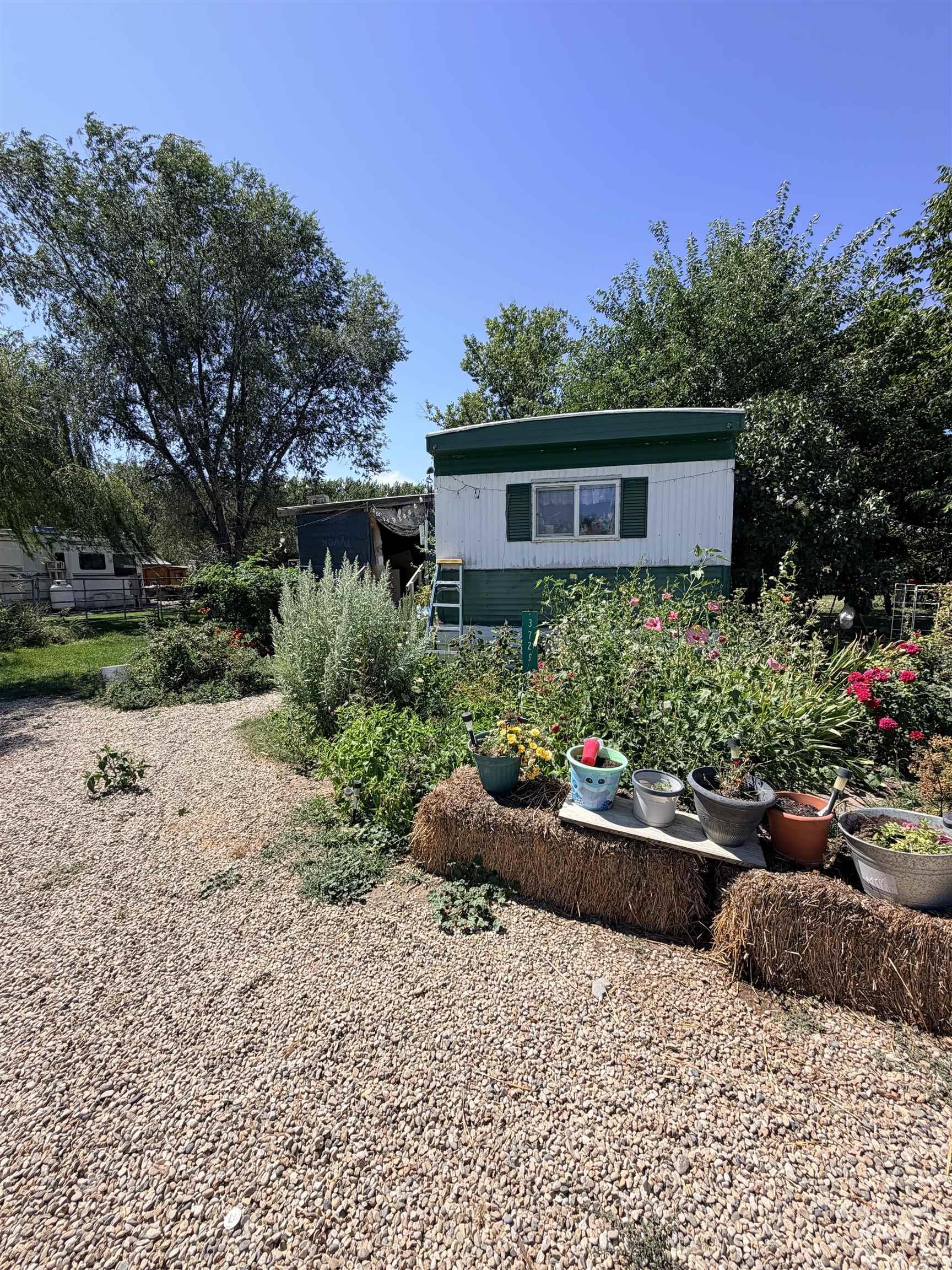 3729 Pioneer Rd, Homedale, Idaho 83628, 2 Bedrooms, 1 Bathroom, Residential For Sale, Price $29,900,MLS 99002204