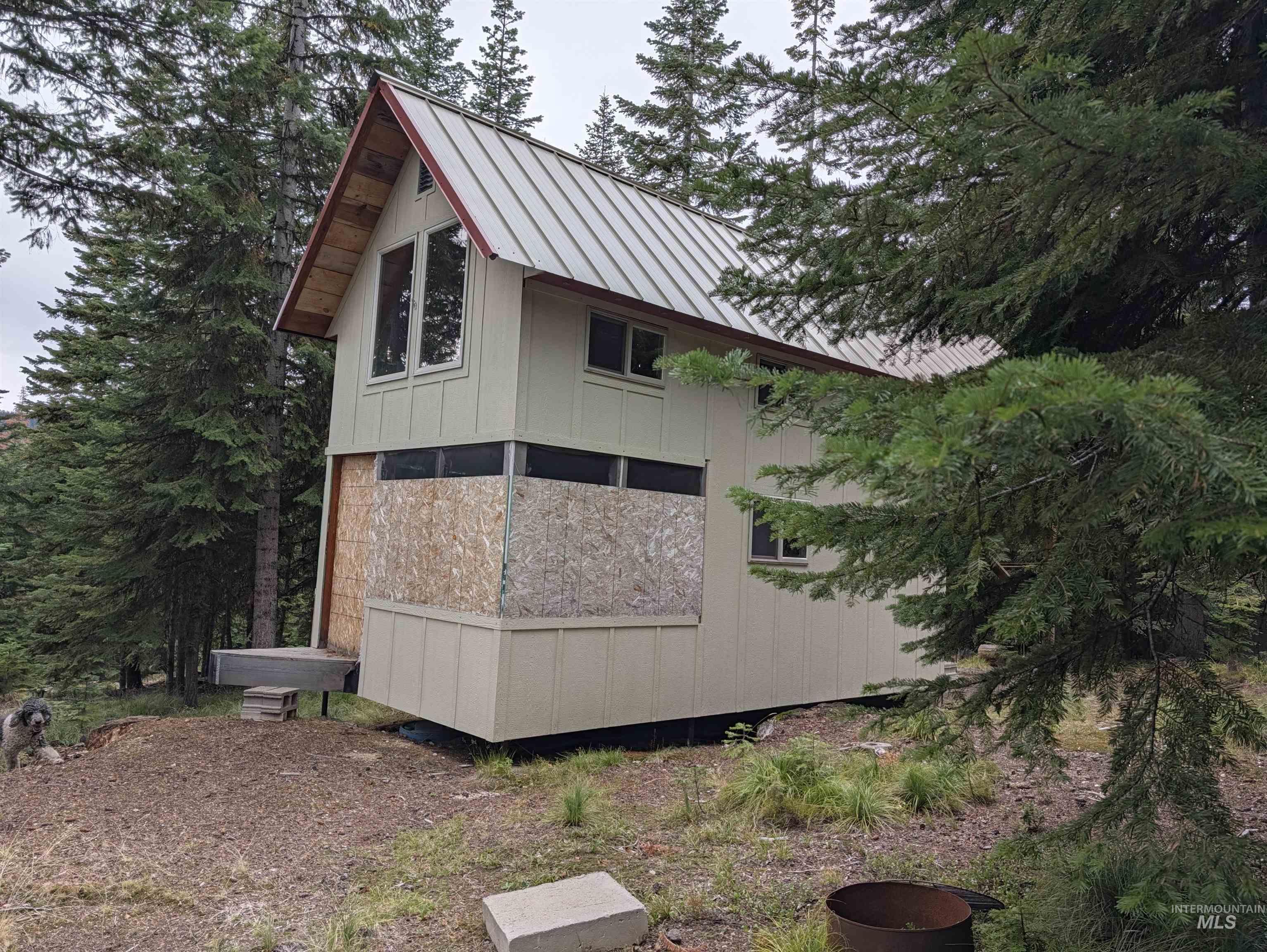524 Rhett Creek Road, Dixie, Idaho 83525, 1 Bedroom, Residential For Sale, Price $350,000,MLS 99002207