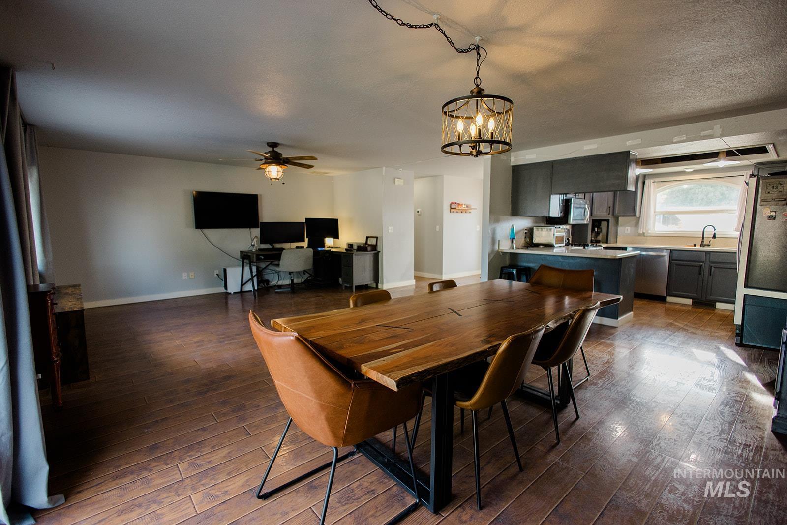 1420 Del Mar St, Mountain Home, Idaho 83647, 3 Bedrooms, 2 Bathrooms, Residential For Sale, Price $339,900,MLS 99002208