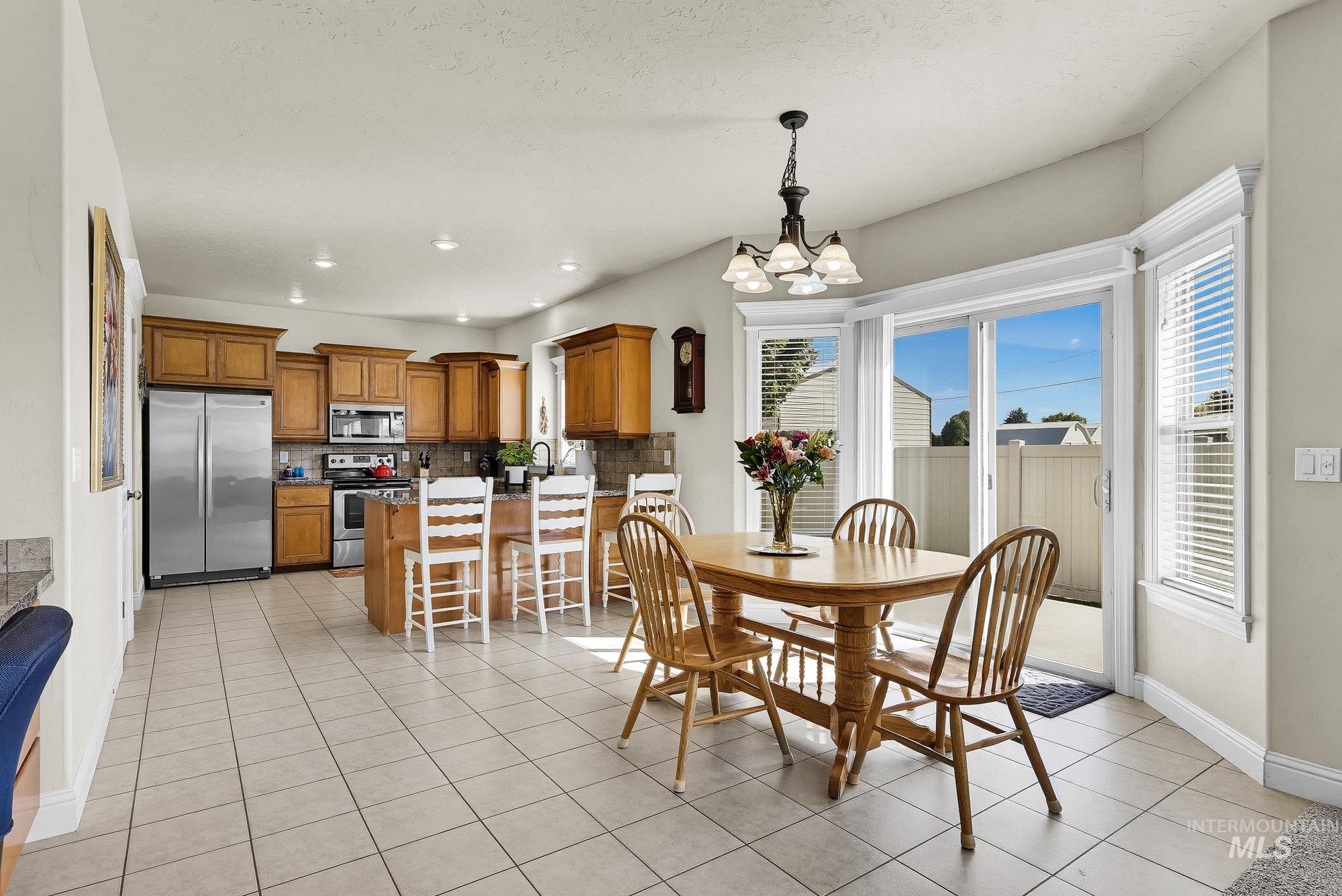 11969 Sandpiper Ct, Caldwell, Idaho 83605, 4 Bedrooms, 2.5 Bathrooms, Residential For Sale, Price $437,000,MLS 99002213