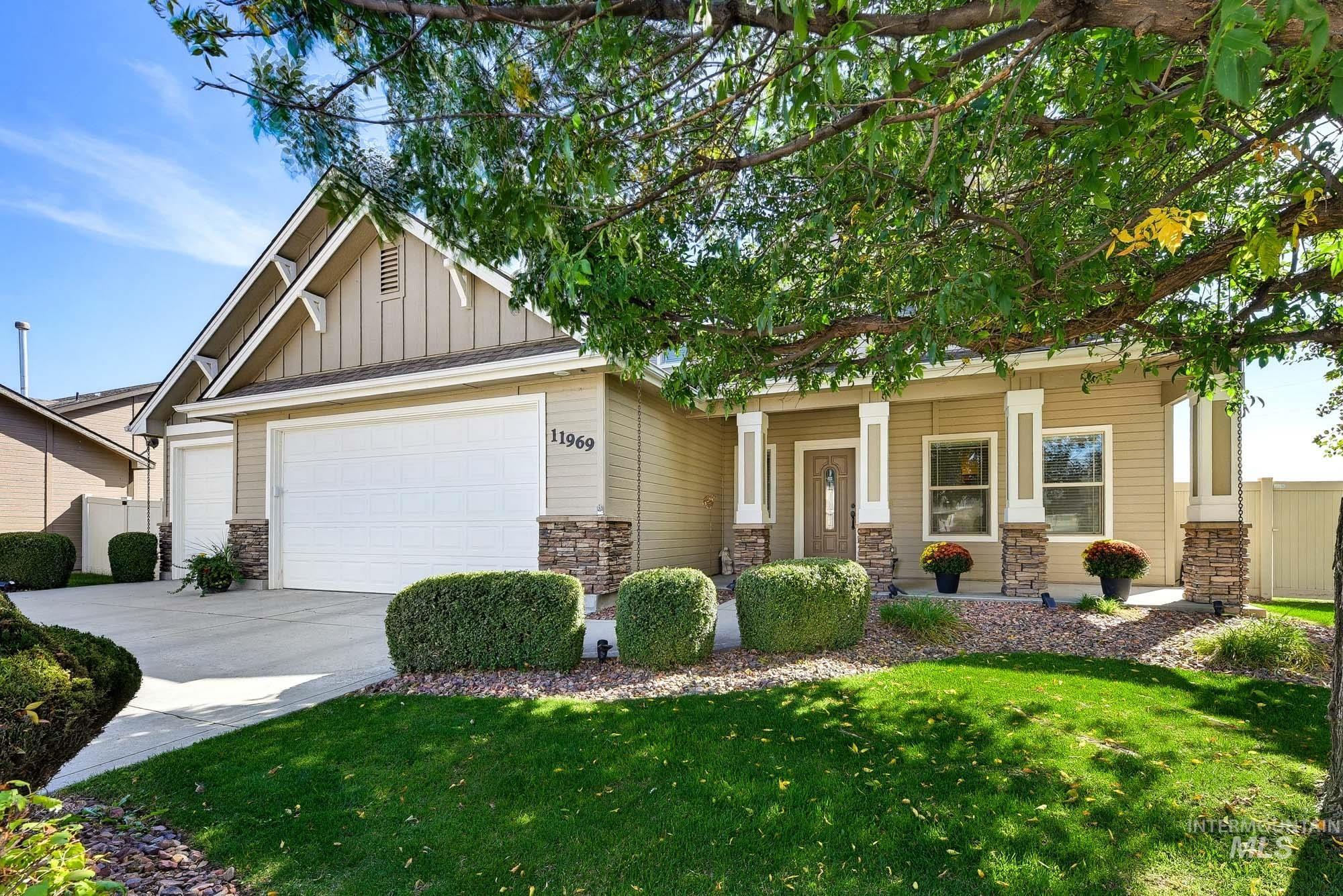11969 Sandpiper Ct, Caldwell, Idaho 83605, 4 Bedrooms, 2.5 Bathrooms, Residential For Sale, Price $437,000,MLS 99002213