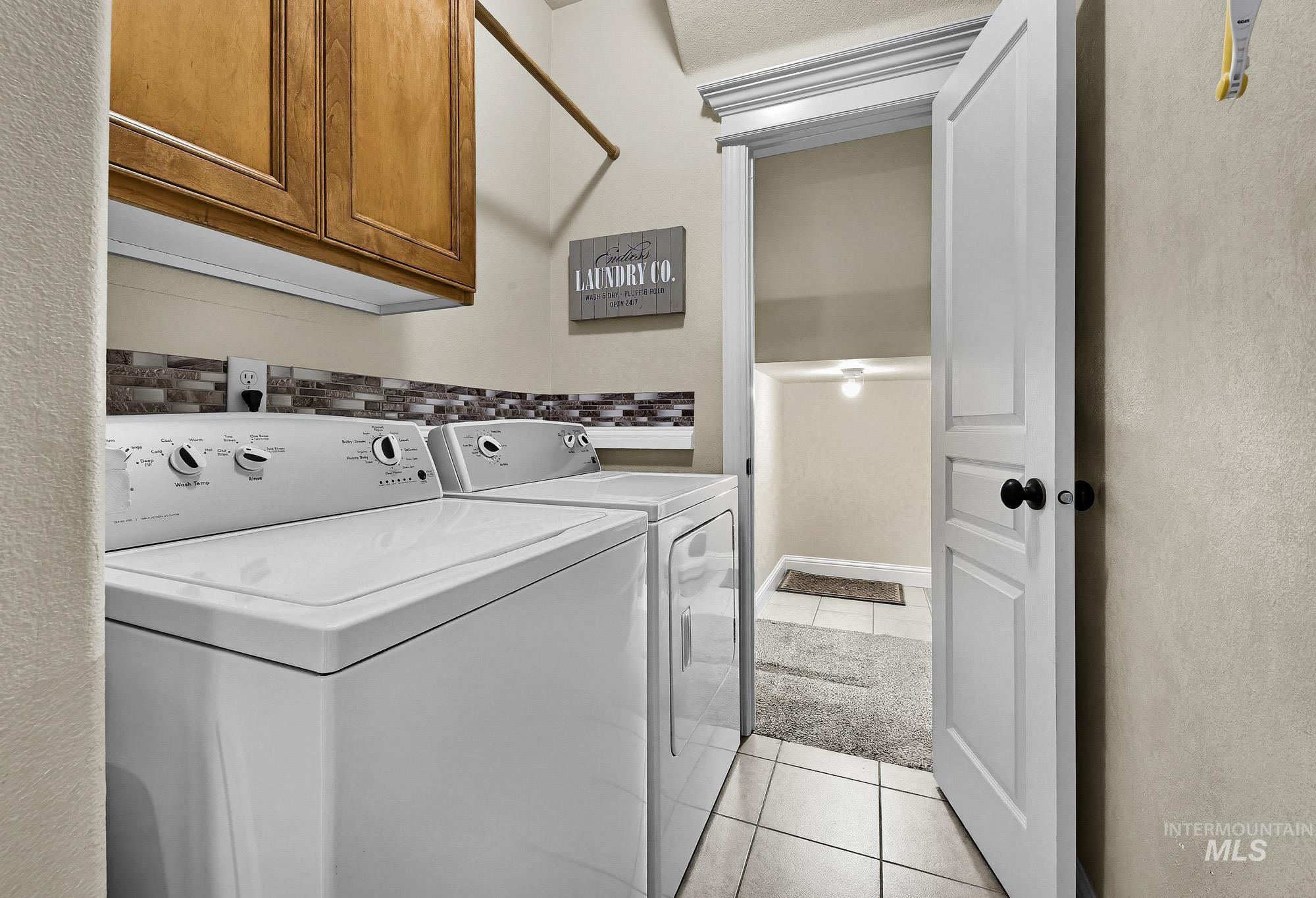 11969 Sandpiper Ct, Caldwell, Idaho 83605, 4 Bedrooms, 2.5 Bathrooms, Residential For Sale, Price $437,000,MLS 99002213