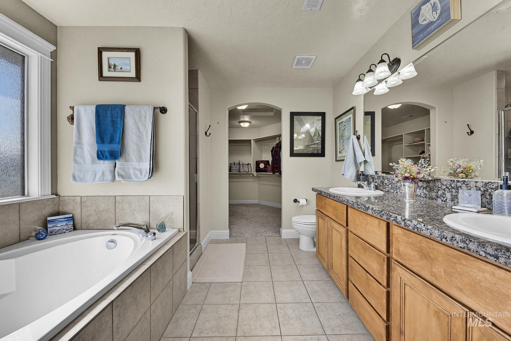 11969 Sandpiper Ct, Caldwell, Idaho 83605, 4 Bedrooms, 2.5 Bathrooms, Residential For Sale, Price $437,000,MLS 99002213