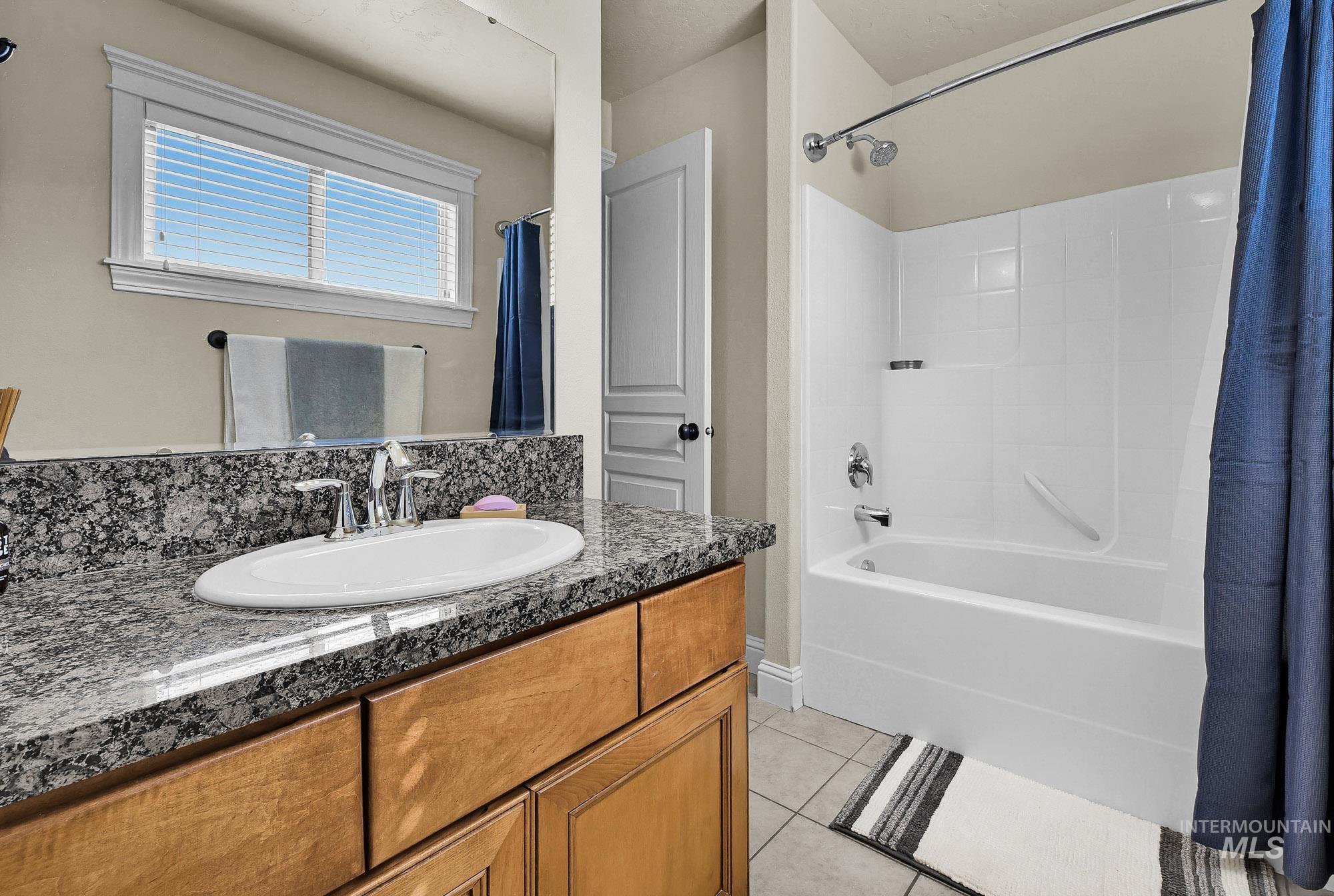 11969 Sandpiper Ct, Caldwell, Idaho 83605, 4 Bedrooms, 2.5 Bathrooms, Residential For Sale, Price $437,000,MLS 99002213