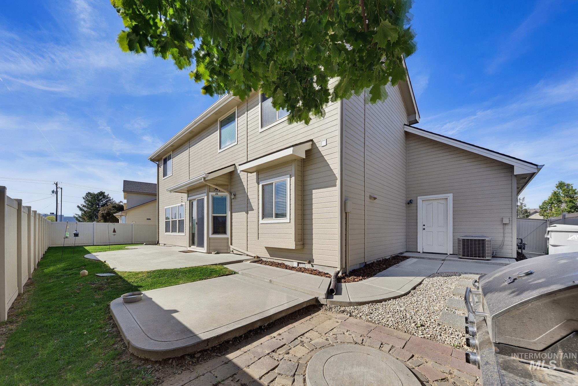 11969 Sandpiper Ct, Caldwell, Idaho 83605, 4 Bedrooms, 2.5 Bathrooms, Residential For Sale, Price $437,000,MLS 99002213