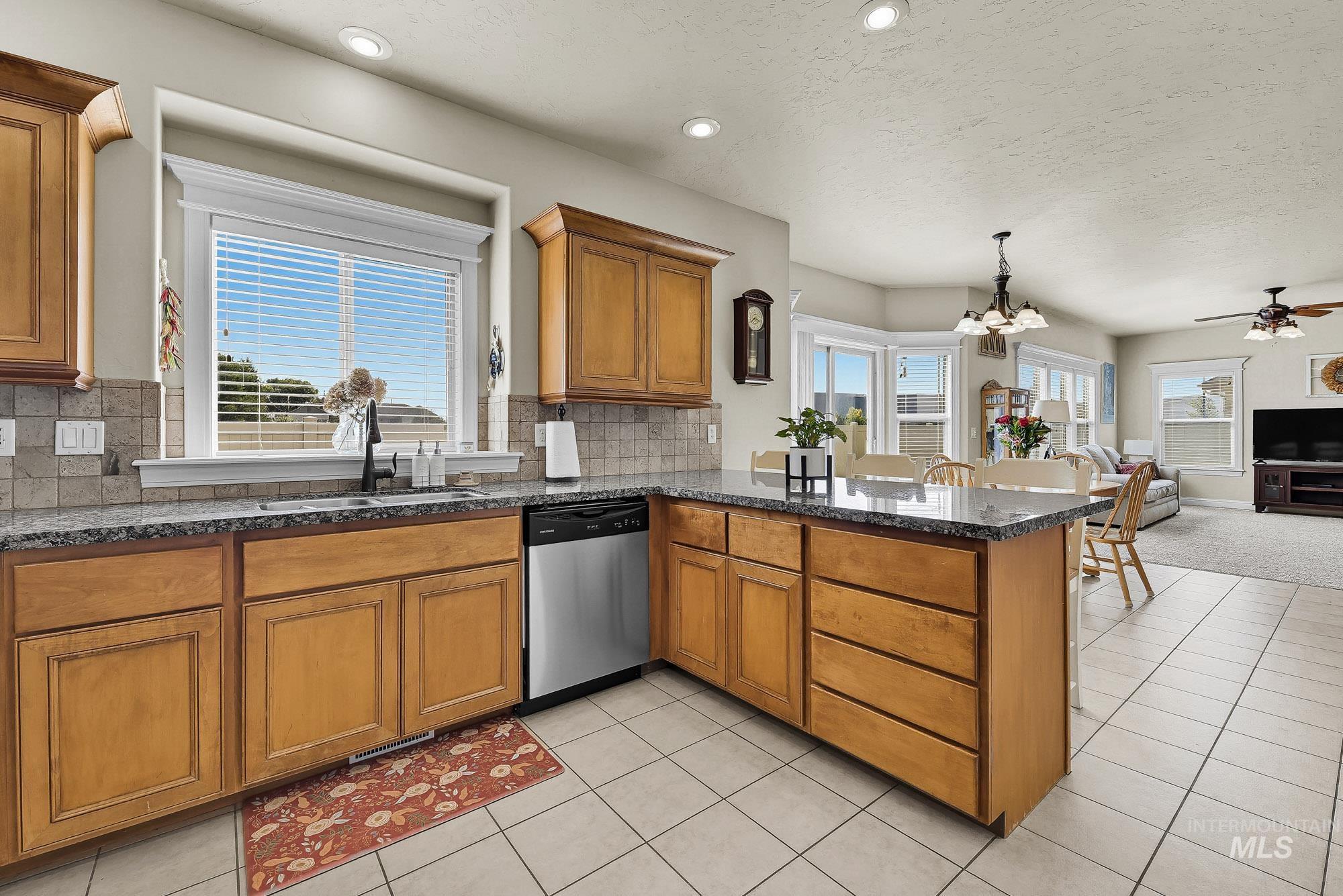 11969 Sandpiper Ct, Caldwell, Idaho 83605, 4 Bedrooms, 2.5 Bathrooms, Residential For Sale, Price $437,000,MLS 99002213