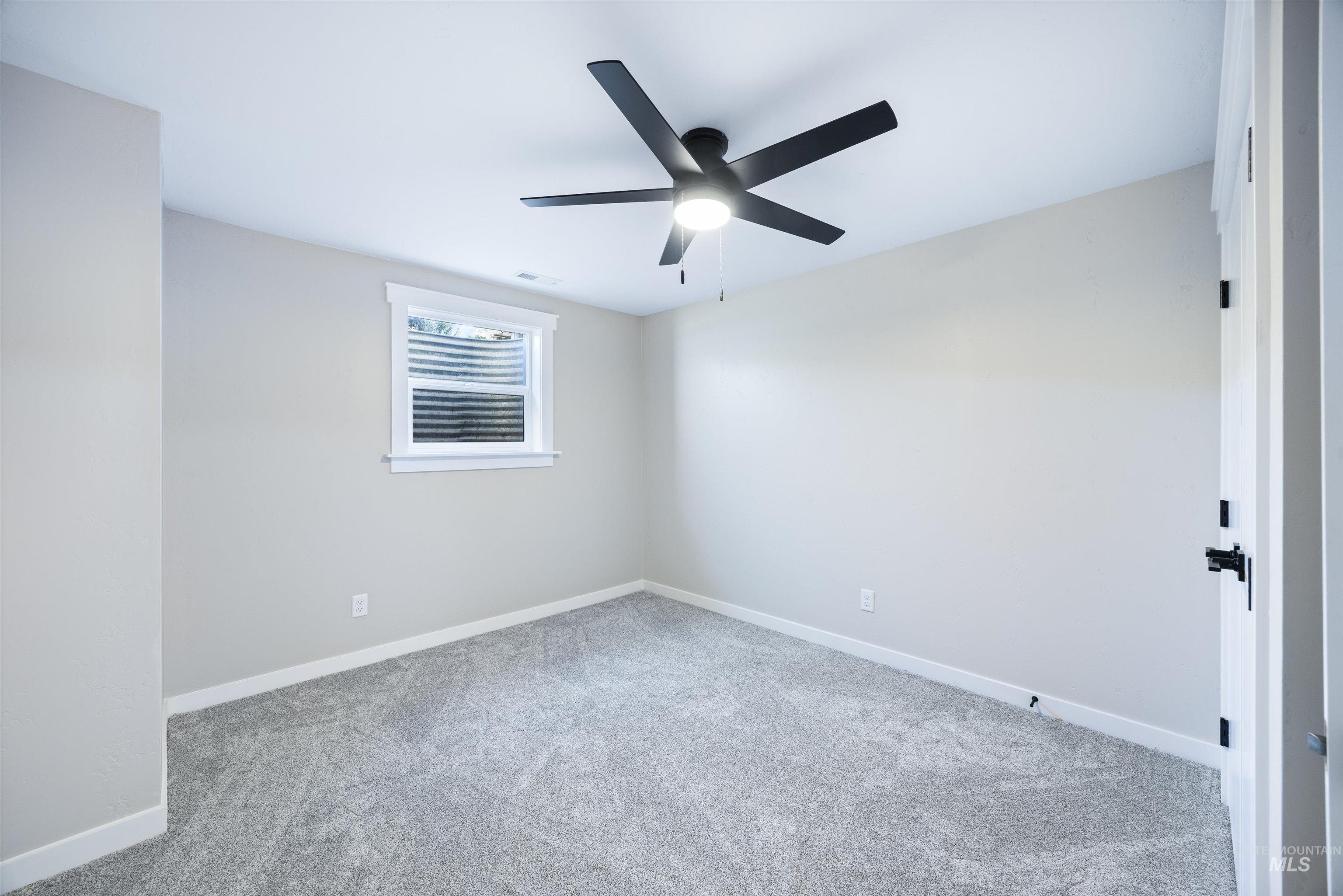 3222 S Heritage Ave, Boise, Idaho 83709, 5 Bedrooms, 3 Bathrooms, Residential For Sale, Price $949,900,MLS 99002217