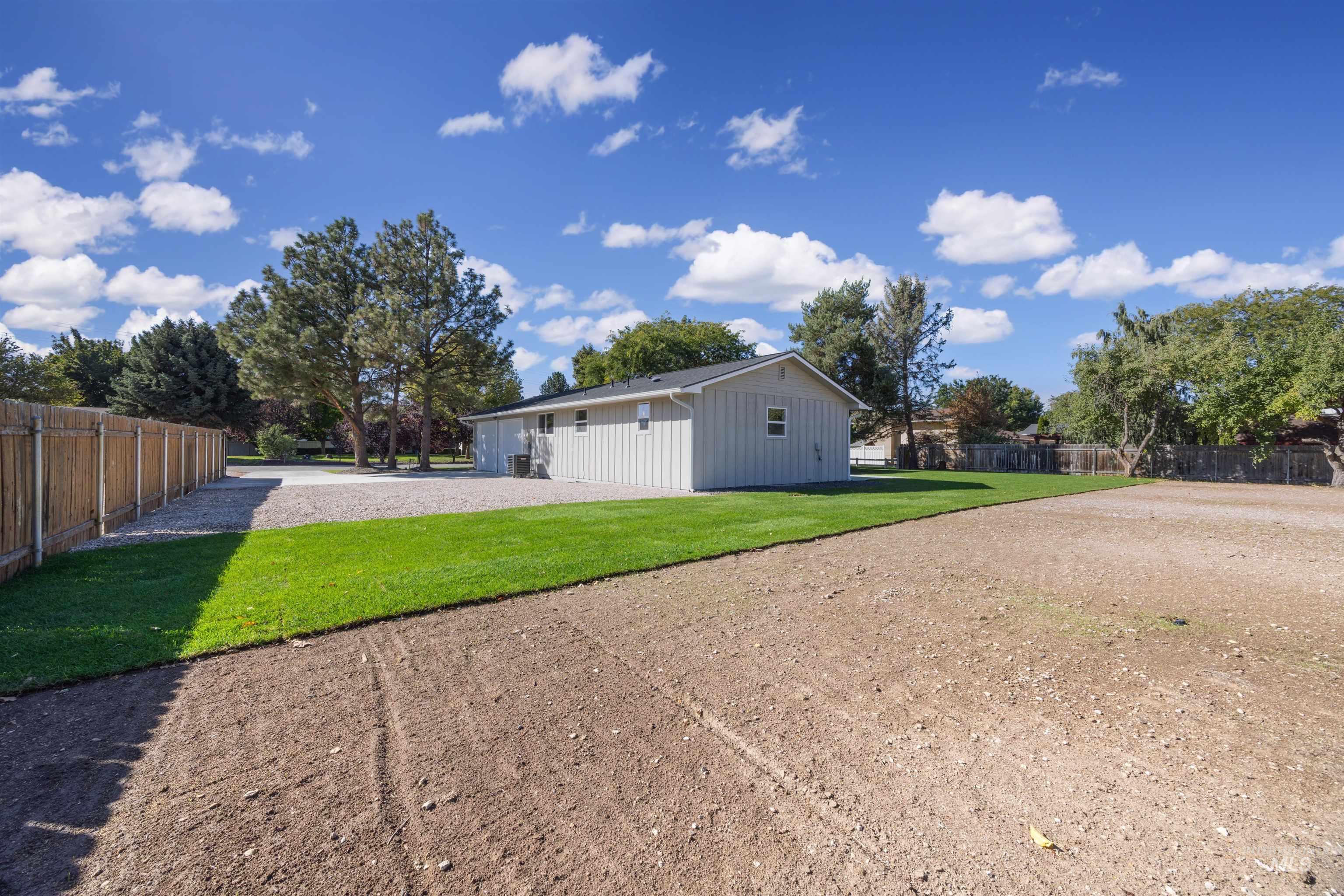 3222 S Heritage Ave, Boise, Idaho 83709, 5 Bedrooms, 3 Bathrooms, Residential For Sale, Price $949,900,MLS 99002217
