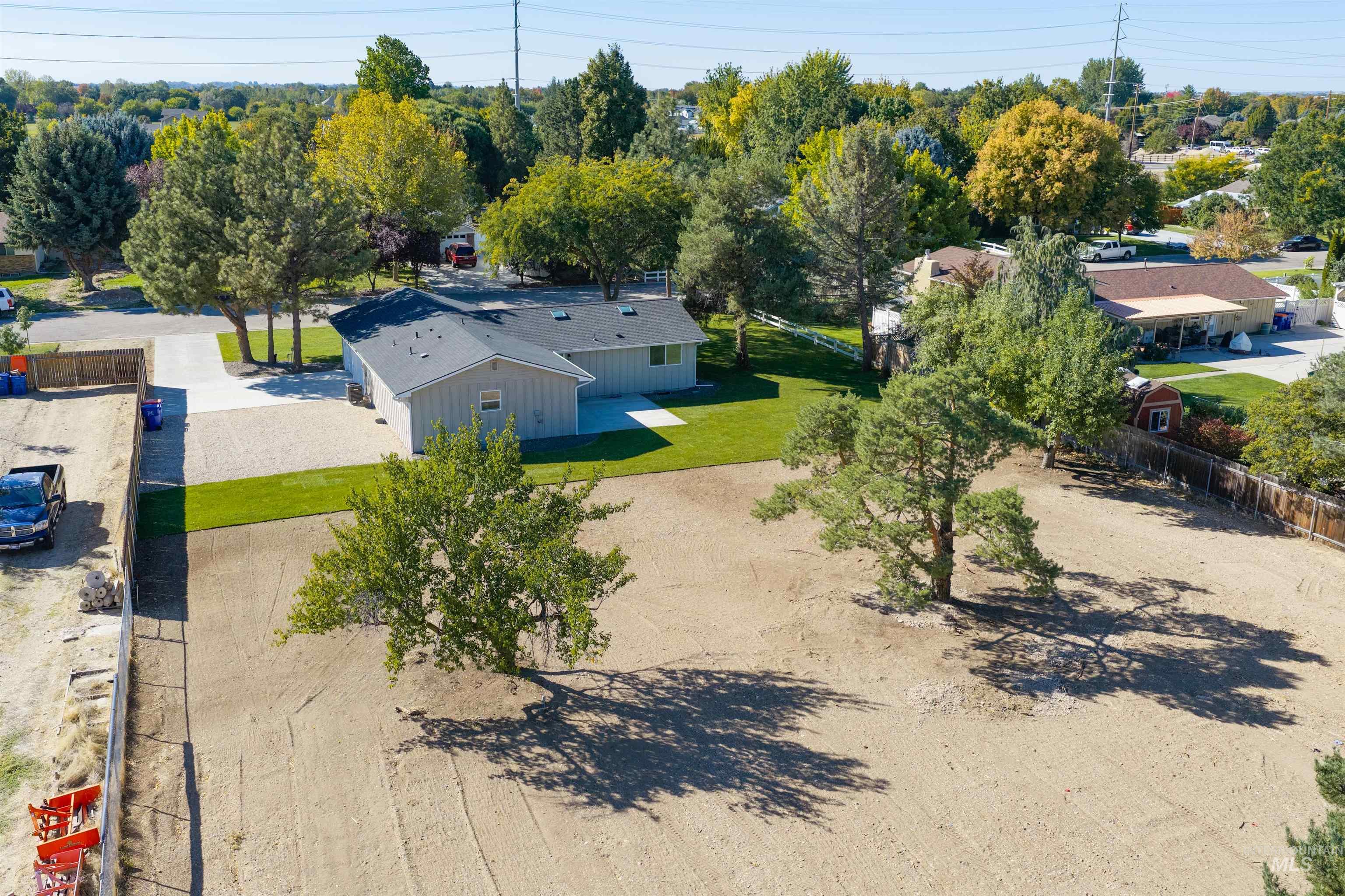 3222 S Heritage Ave, Boise, Idaho 83709, 5 Bedrooms, 3 Bathrooms, Residential For Sale, Price $949,900,MLS 99002217
