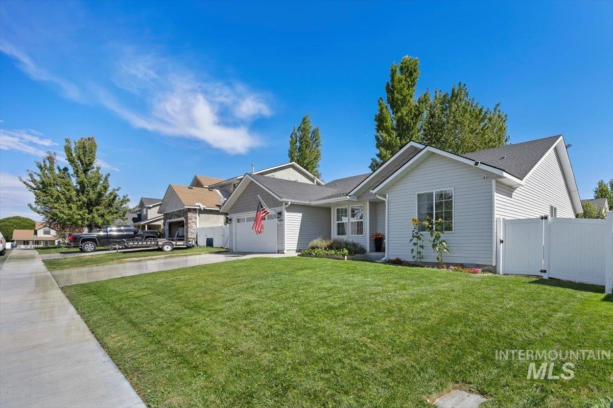 1504 N Evergreen St, Jerome, Idaho 83338, 3 Bedrooms, 2 Bathrooms, Residential For Sale, Price $399,900,MLS 99002219