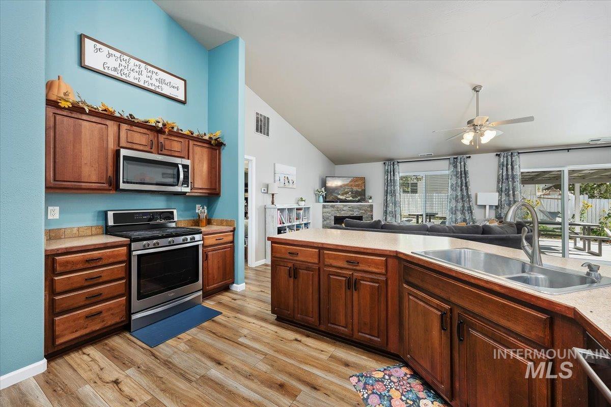 1504 N Evergreen St, Jerome, Idaho 83338, 3 Bedrooms, 2 Bathrooms, Residential For Sale, Price $399,900,MLS 99002219