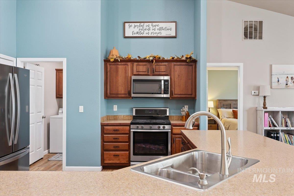 1504 N Evergreen St, Jerome, Idaho 83338, 3 Bedrooms, 2 Bathrooms, Residential For Sale, Price $399,900,MLS 99002219