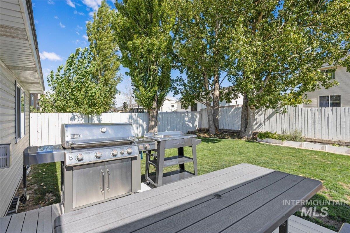1504 N Evergreen St, Jerome, Idaho 83338, 3 Bedrooms, 2 Bathrooms, Residential For Sale, Price $399,900,MLS 99002219