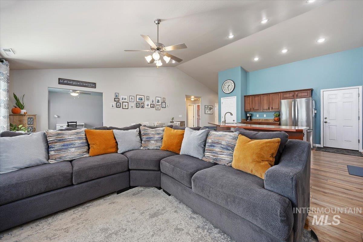 1504 N Evergreen St, Jerome, Idaho 83338, 3 Bedrooms, 2 Bathrooms, Residential For Sale, Price $399,900,MLS 99002219