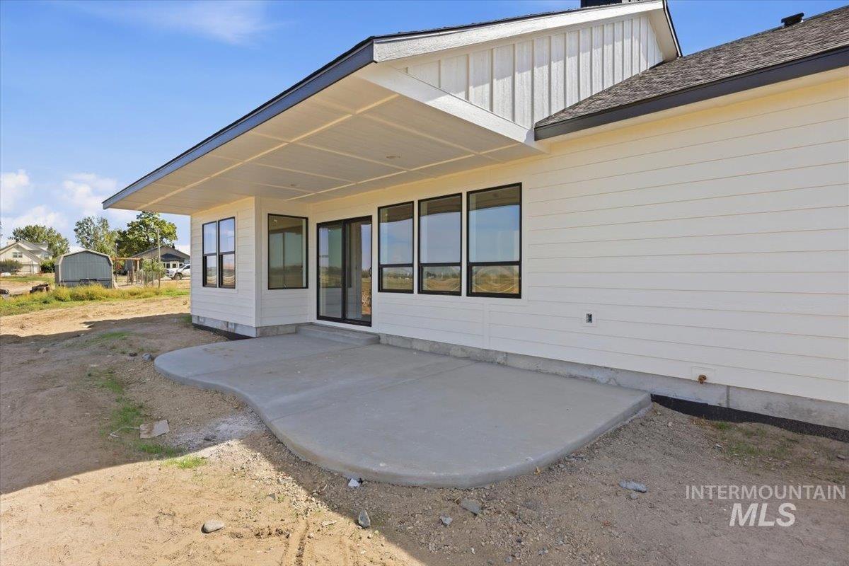 3406 Pioneer Rd, Homedale, Idaho 83628, 4 Bedrooms, 2 Bathrooms, Residential For Sale, Price $675,000,MLS 99002220