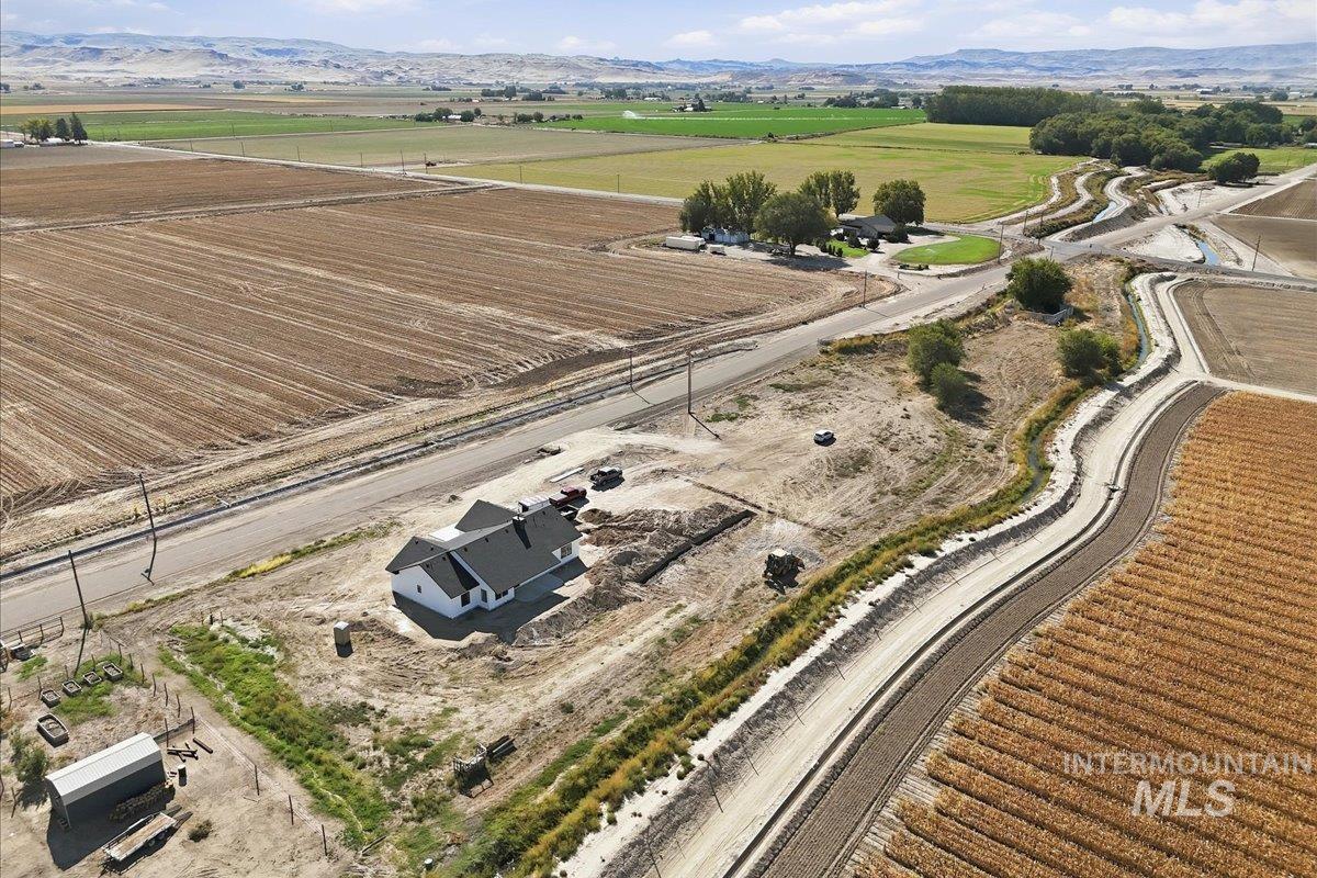 3406 Pioneer Rd, Homedale, Idaho 83628, 4 Bedrooms, 2 Bathrooms, Residential For Sale, Price $675,000,MLS 99002220