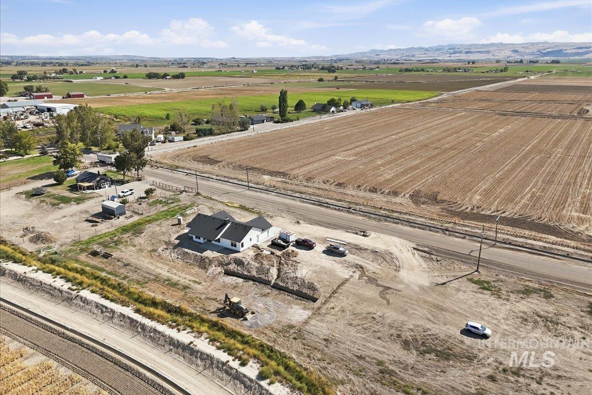 3406 Pioneer Rd, Homedale, Idaho 83628, 4 Bedrooms, 2 Bathrooms, Residential For Sale, Price $675,000,MLS 99002220