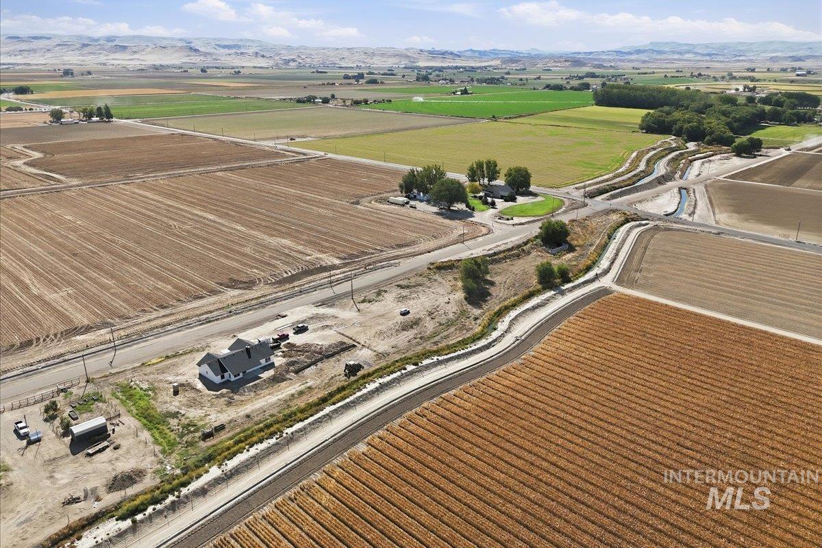 3406 Pioneer Rd, Homedale, Idaho 83628, 4 Bedrooms, 2 Bathrooms, Residential For Sale, Price $675,000,MLS 99002220