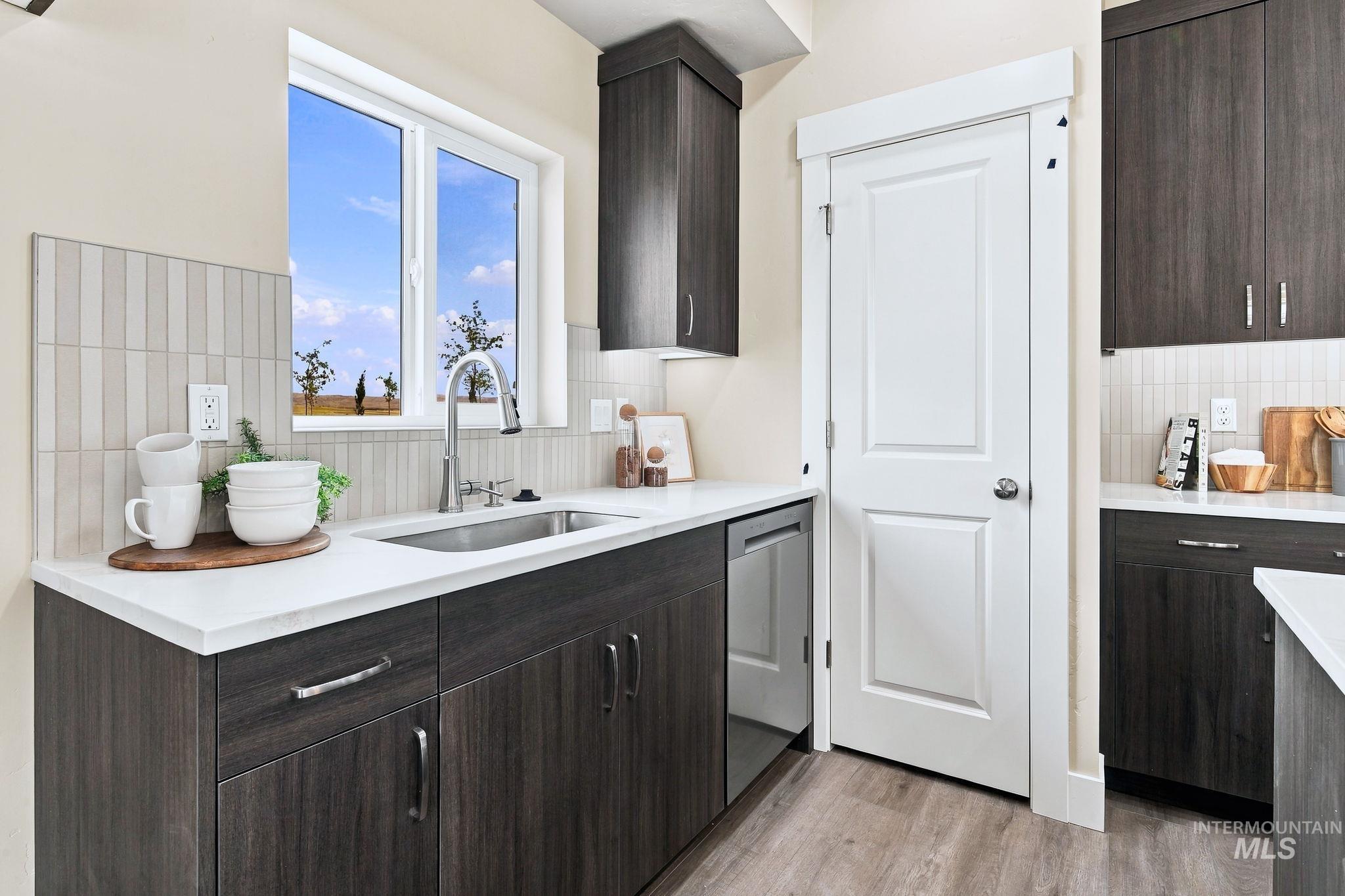 350 E Mayfield Springs Blvd, Boise, Idaho 83716, 3 Bedrooms, 2.5 Bathrooms, Residential For Sale, Price $449,999,MLS 99002221