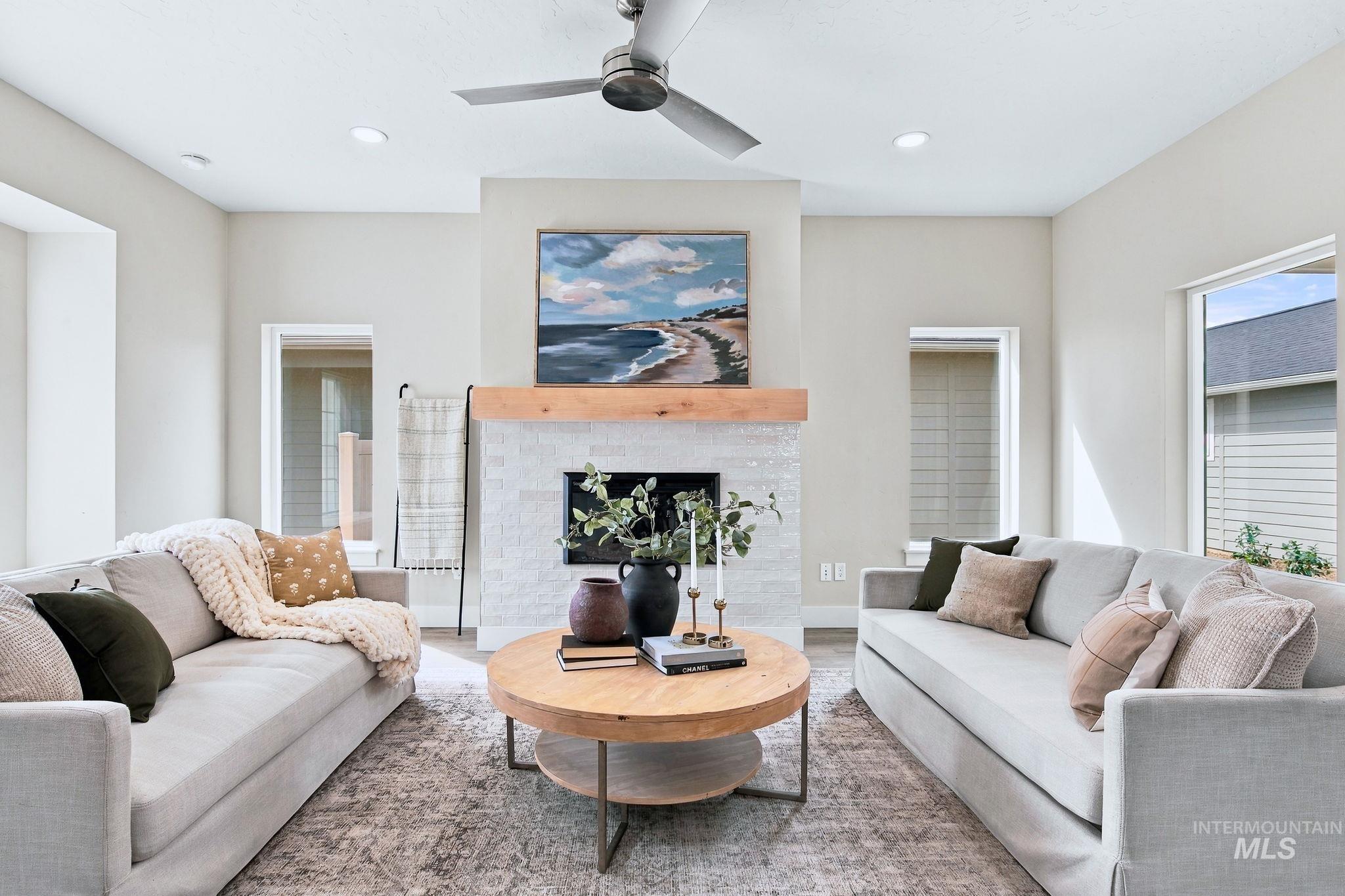 350 E Mayfield Springs Blvd, Boise, Idaho 83716, 3 Bedrooms, 2.5 Bathrooms, Residential For Sale, Price $449,999,MLS 99002221
