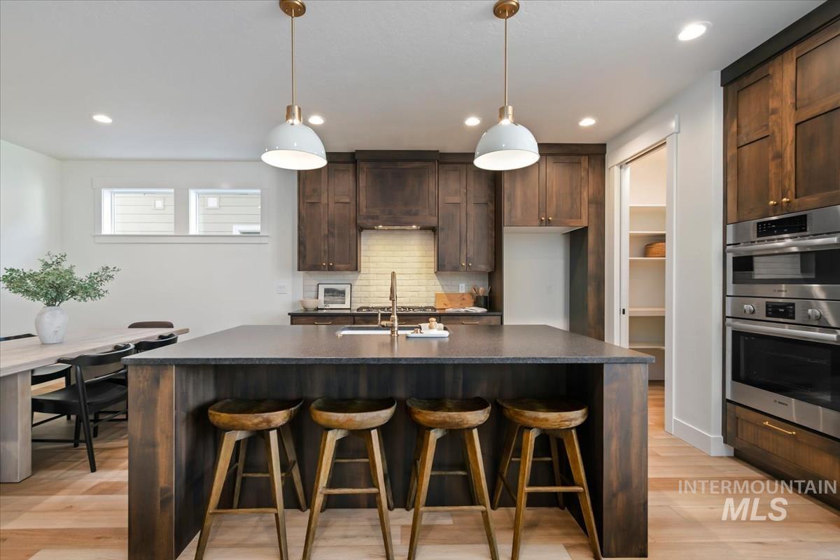 1079 E Escalation St, Meridian, Idaho 83642, 3 Bedrooms, 2.5 Bathrooms, Residential For Sale, Price $599,900,MLS 99002227