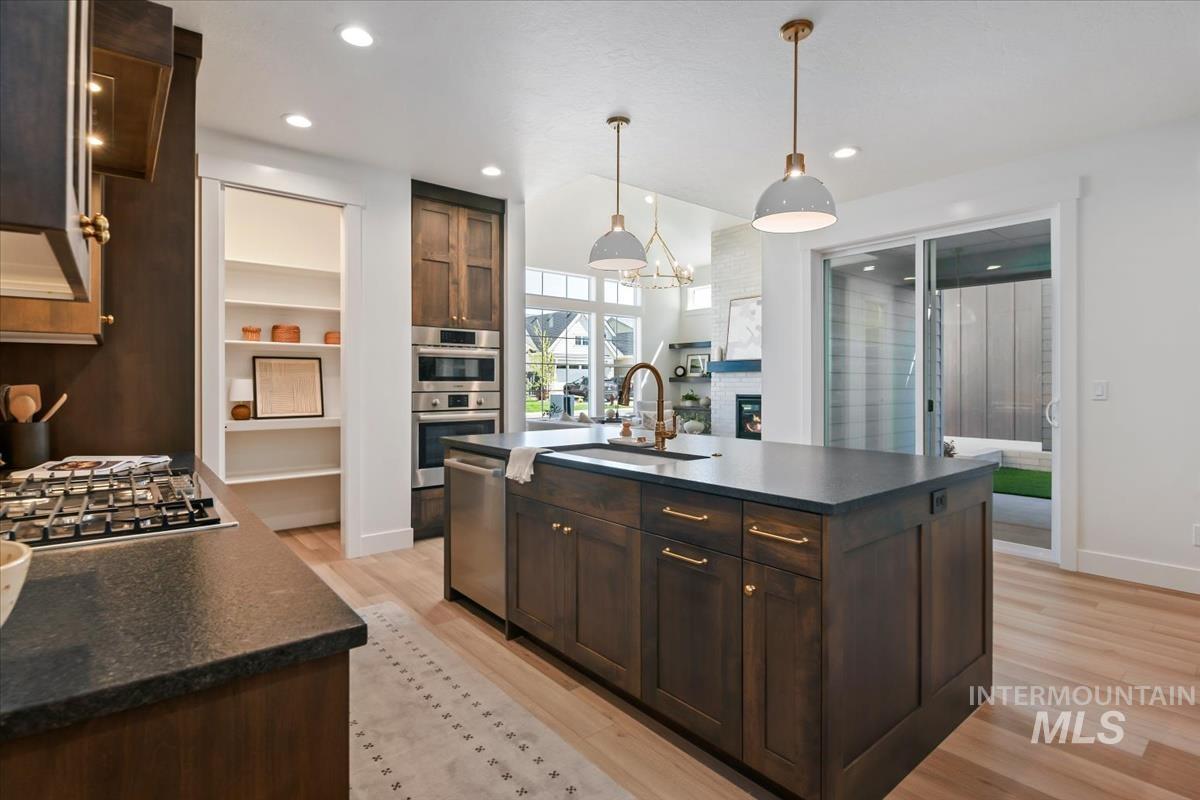 1079 E Escalation St, Meridian, Idaho 83642, 3 Bedrooms, 2.5 Bathrooms, Residential For Sale, Price $599,900,MLS 99002227