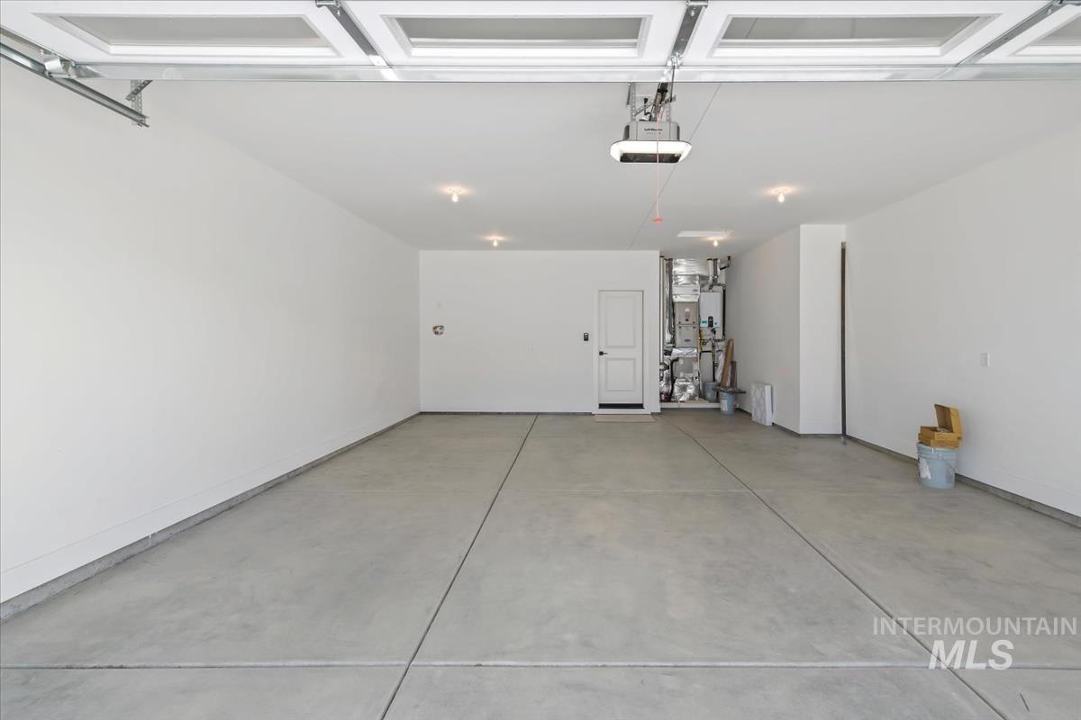 1079 E Escalation St, Meridian, Idaho 83642, 3 Bedrooms, 2.5 Bathrooms, Residential For Sale, Price $599,900,MLS 99002227